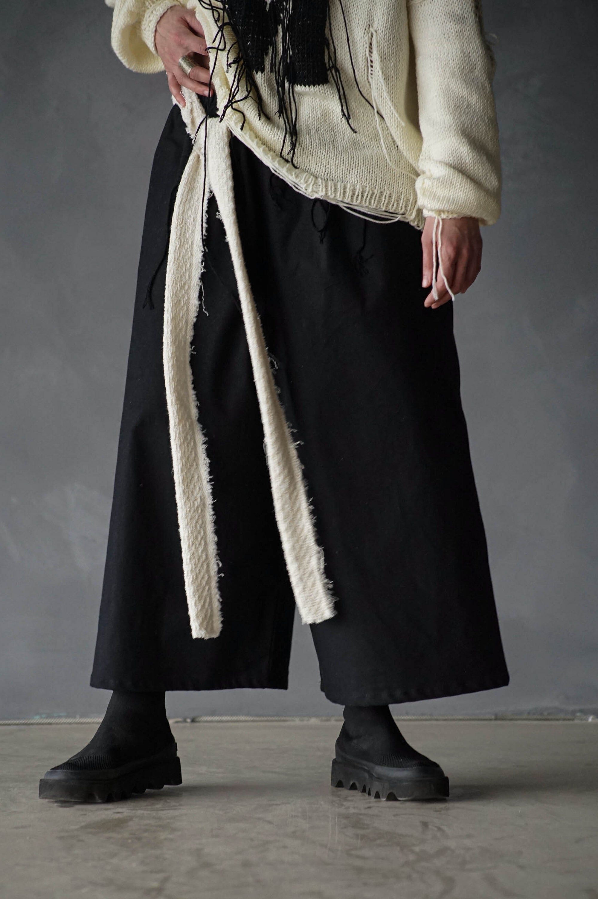 TRANSIENT BAGGY TROUSERS