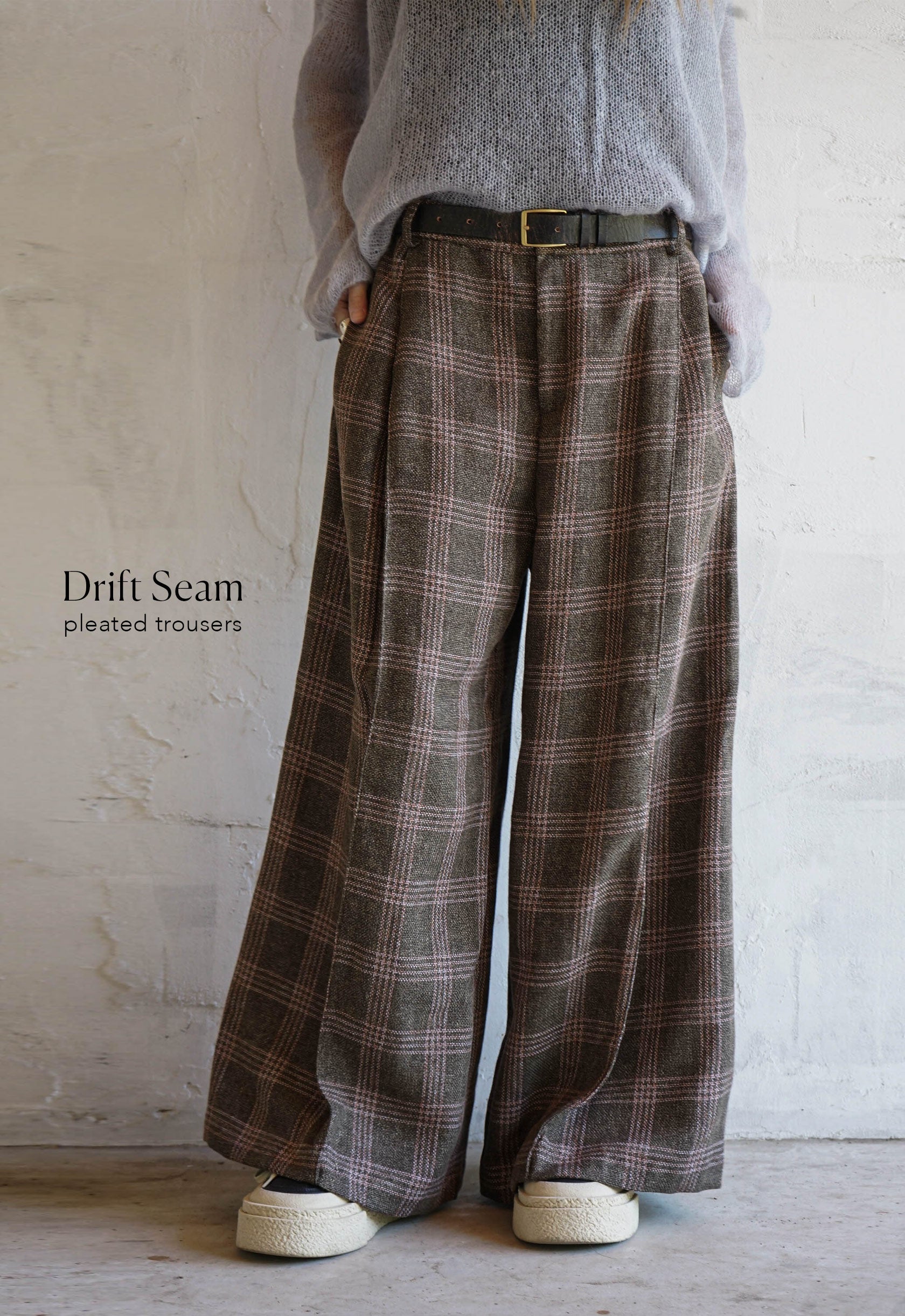 Drift Seam Pleated Trousers