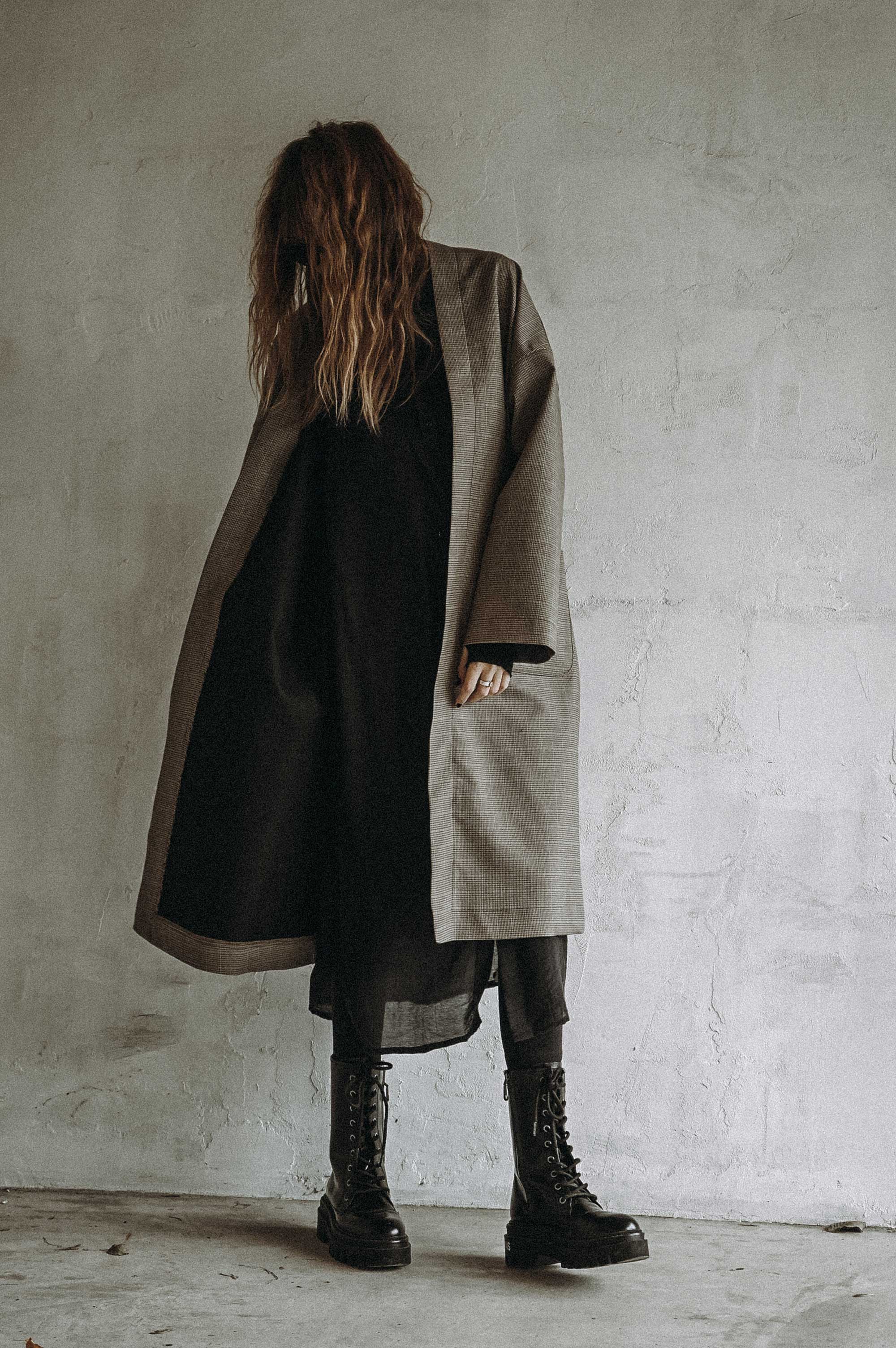 MAUN TRENCH