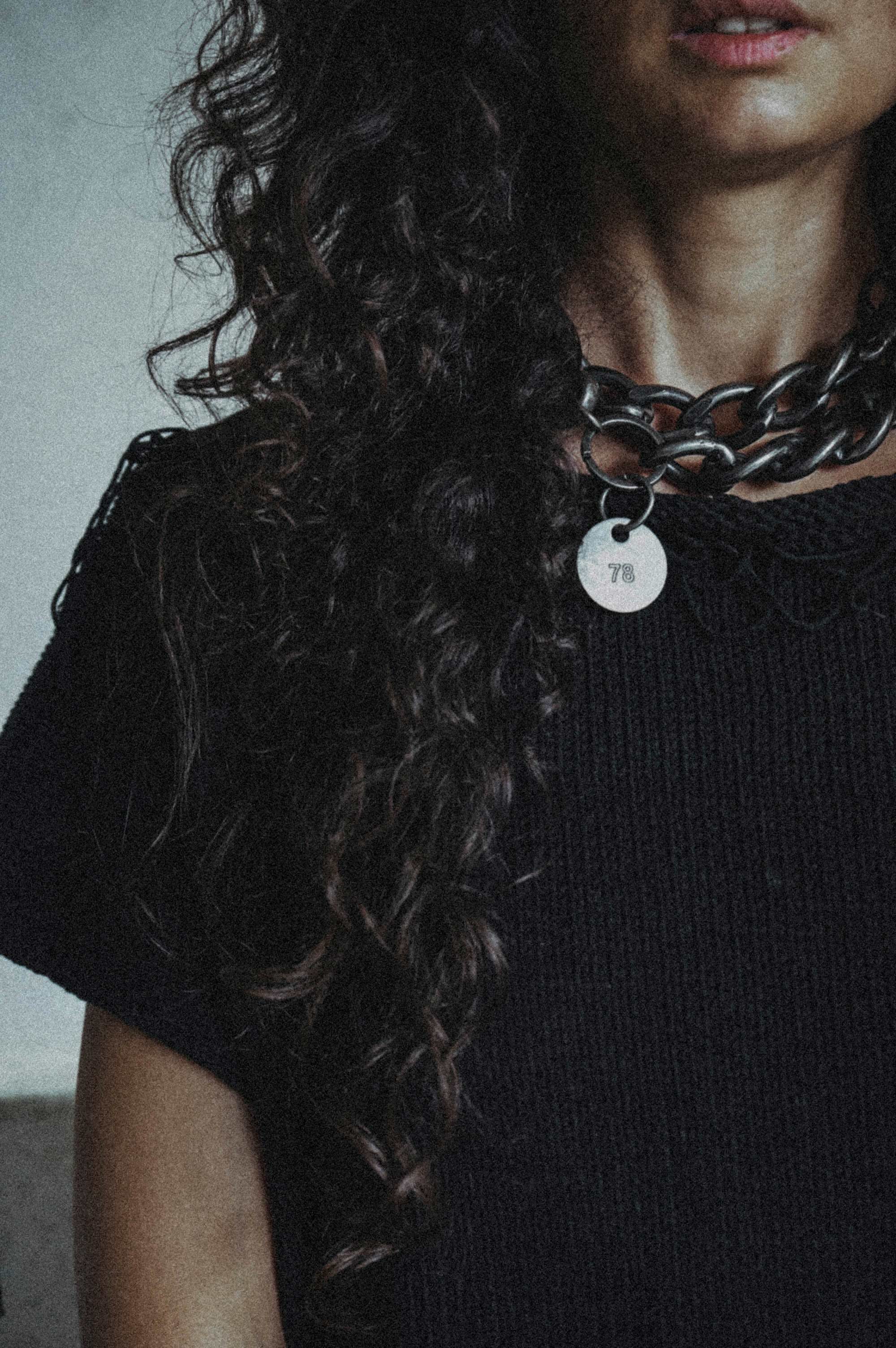 DISTRESSED COTTON SWEATER