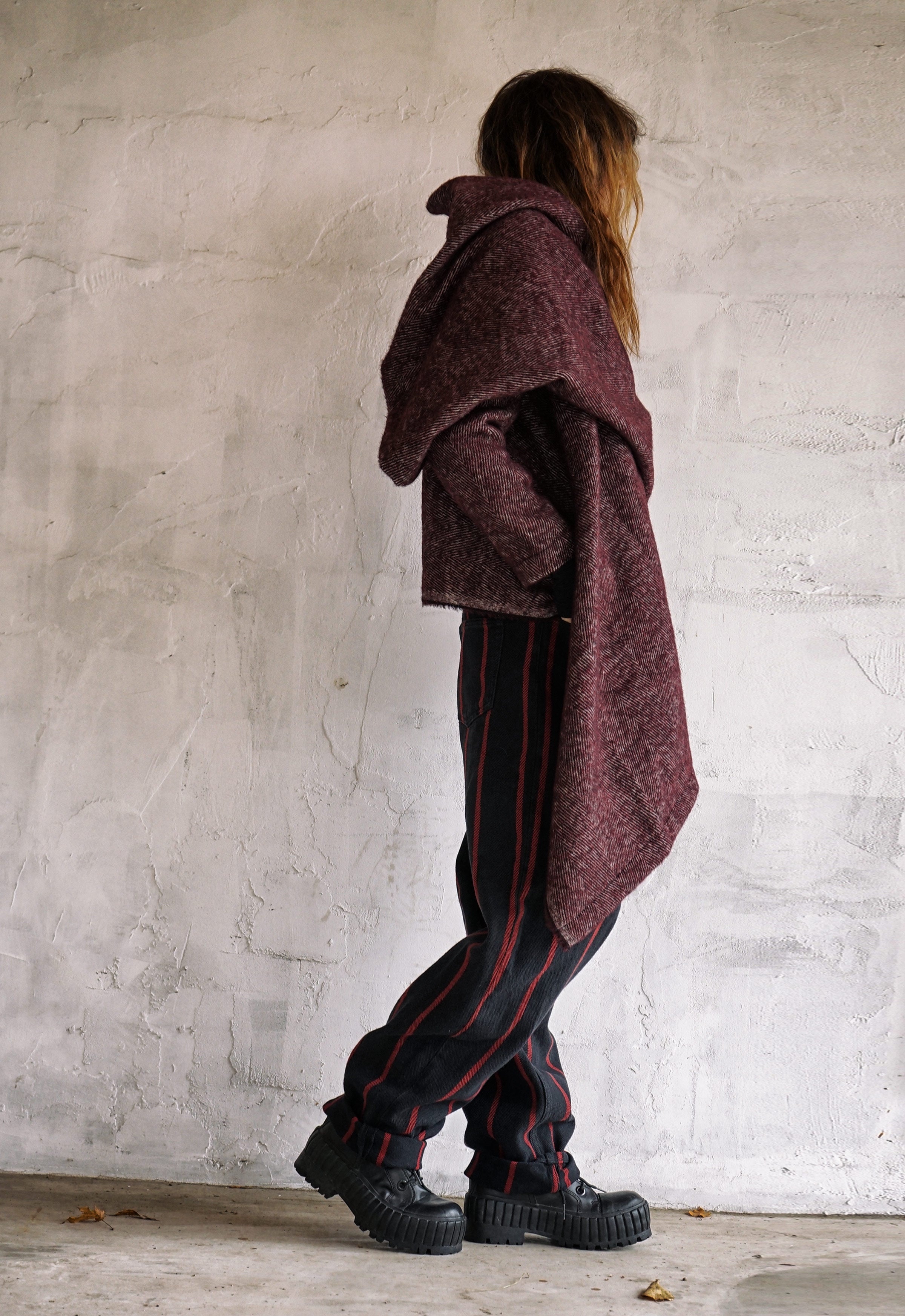 WOOL SHAWL (BURGUNDY)
