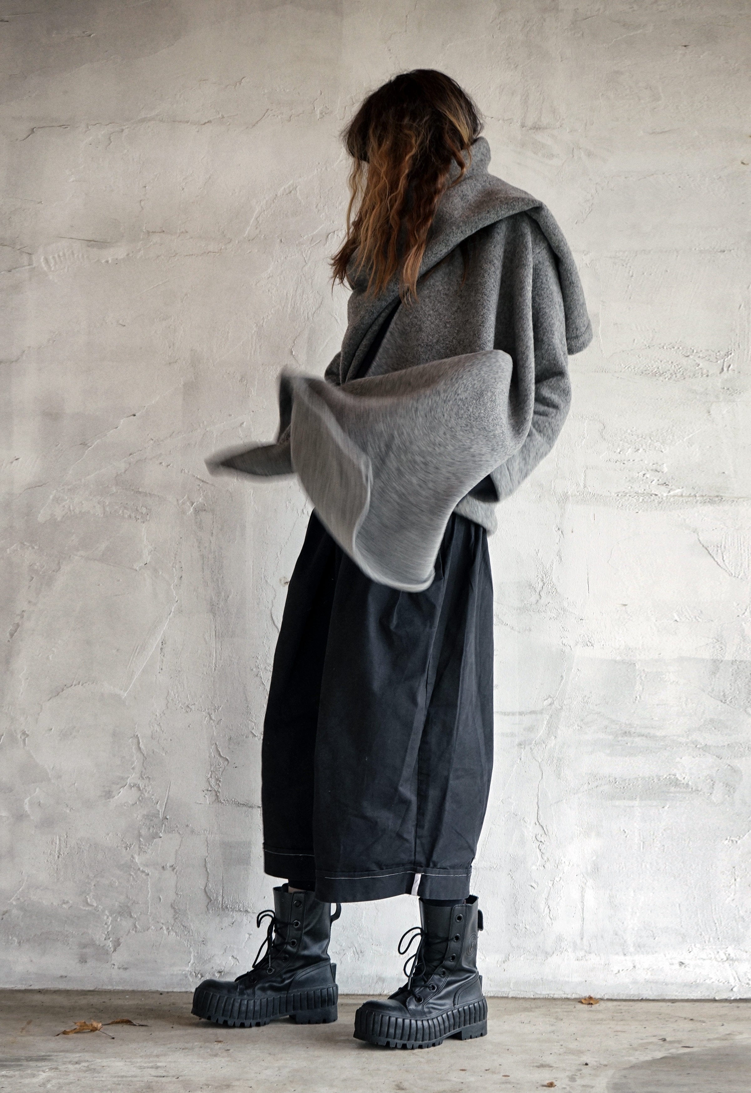 SHŌUN — 100% Boiled Wool Sculptural Wrap