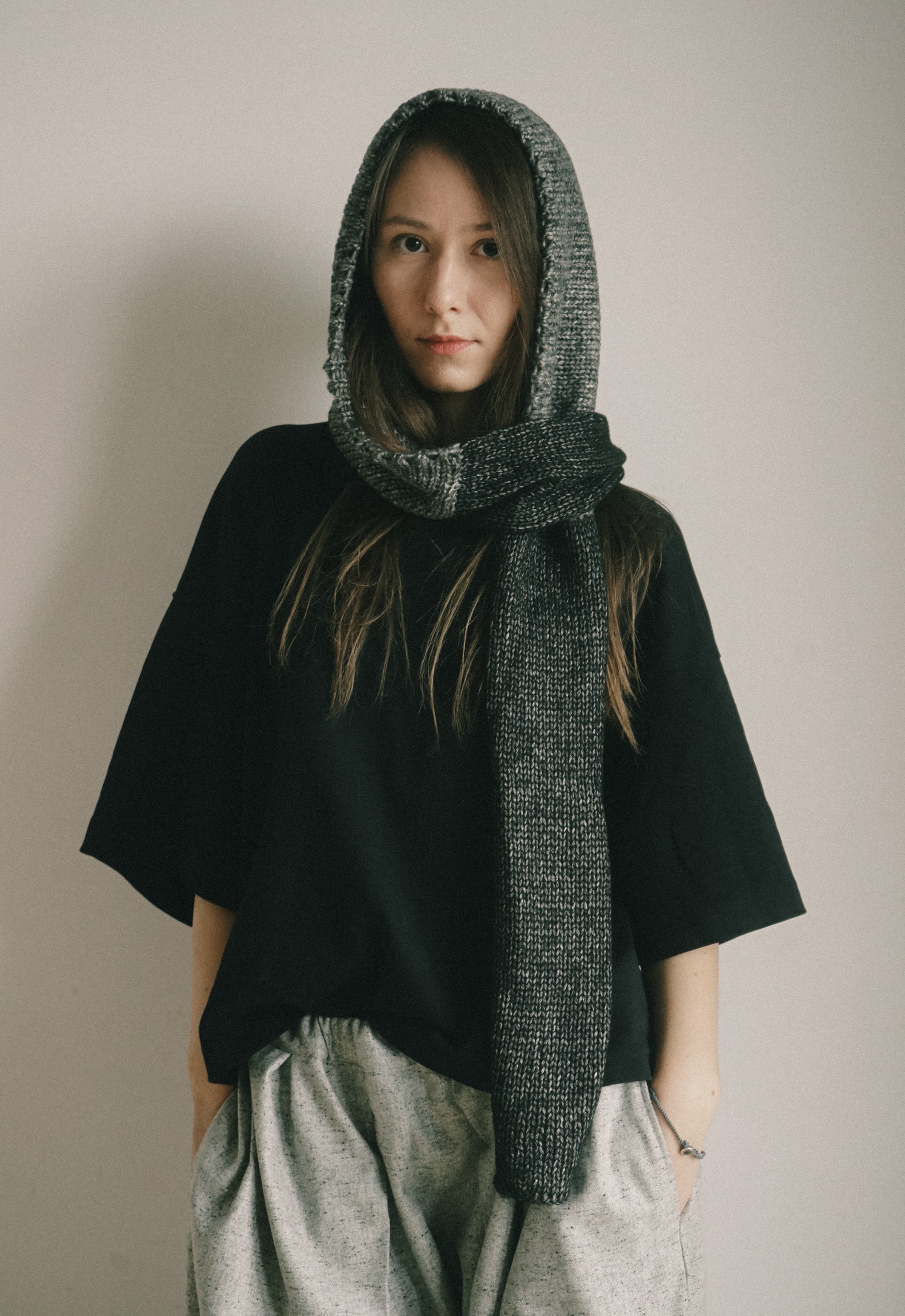HIKARI NOIR WOOL BEANIE SCARF