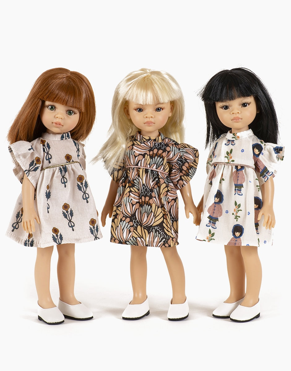 Christi and her Daisy Fleurs Nordiques dress