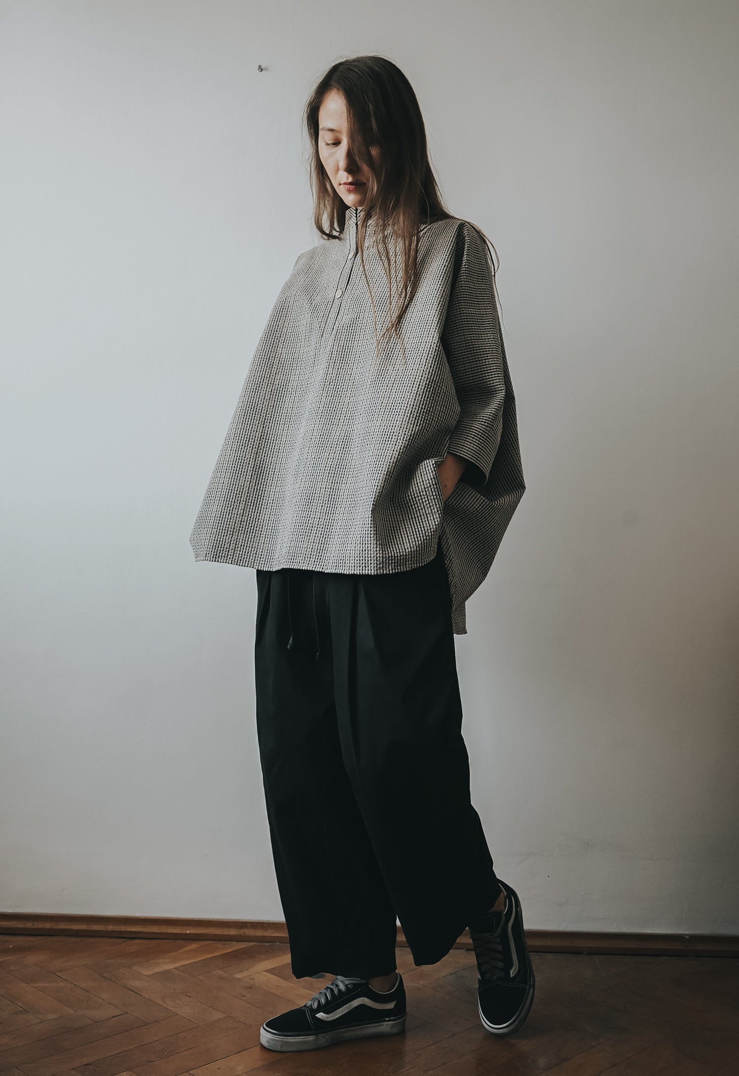 SHOPLIFTERS PLEATED TROUSERS