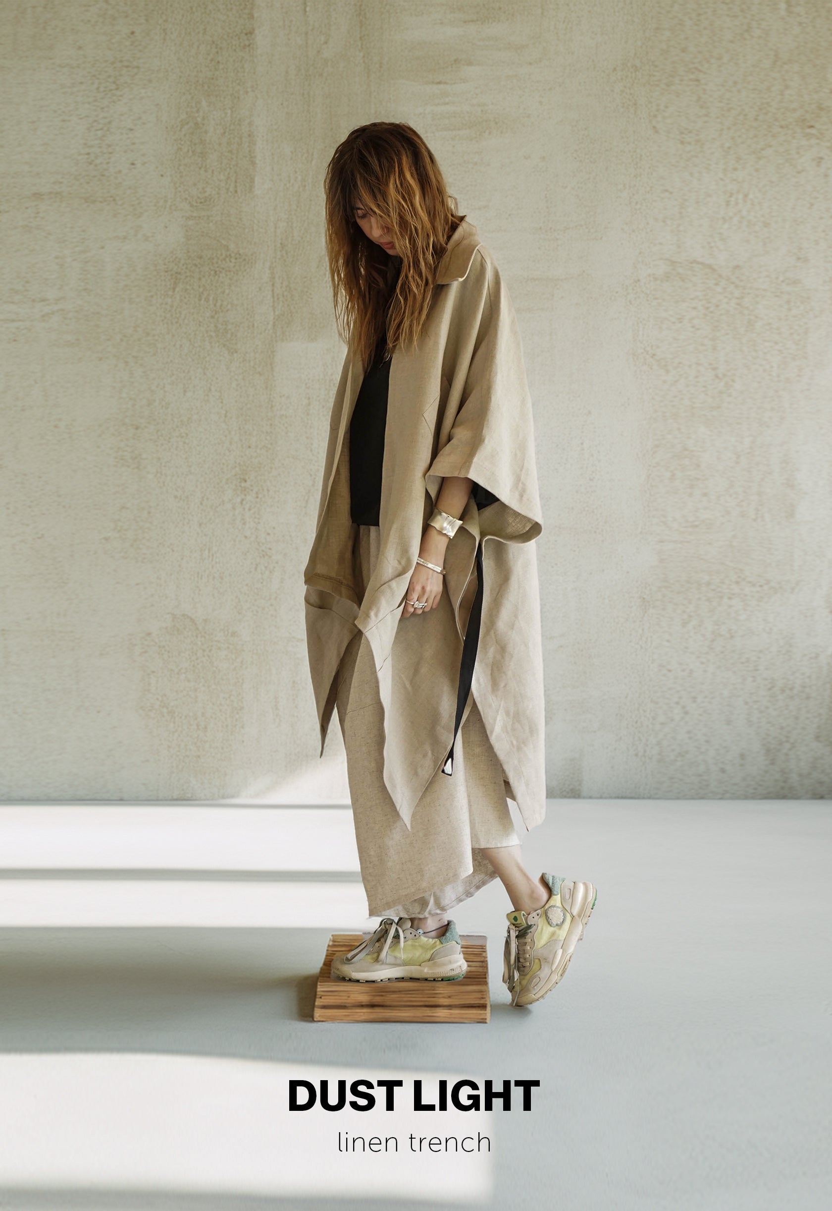 DUST LIGHT LINEN TRENCH