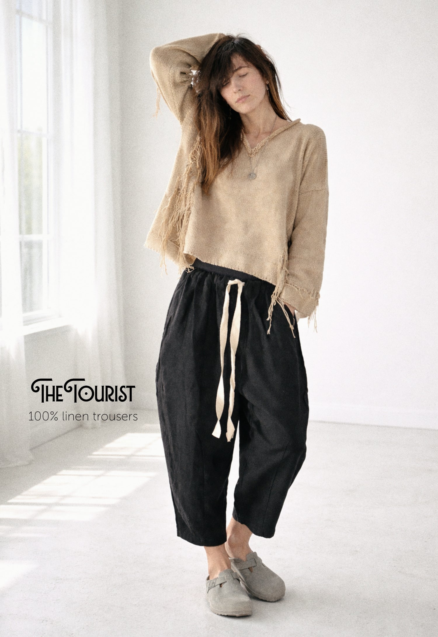 The tourist linen trousers