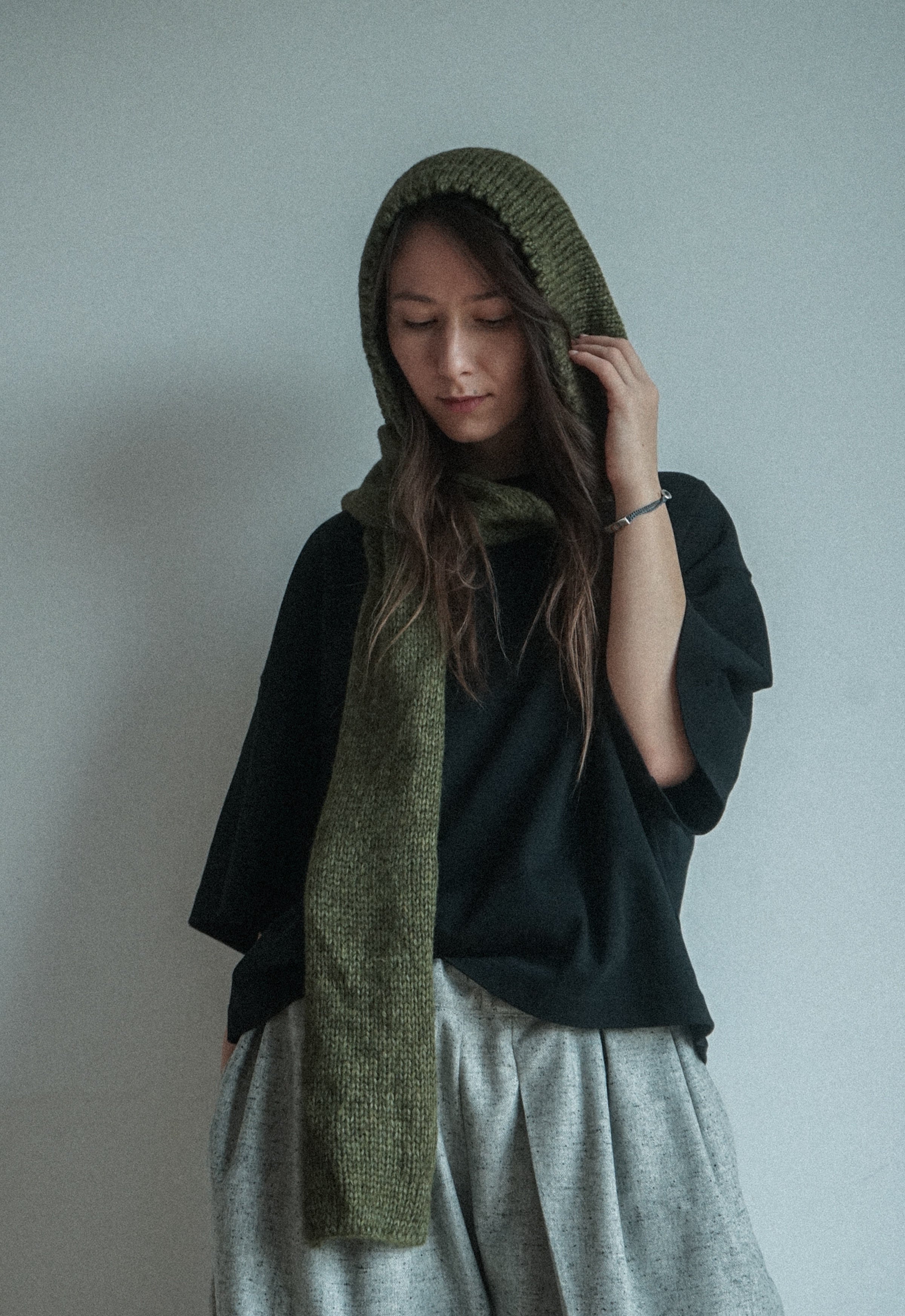 INTO THE WILD ALPCA WOOL BONNET SCARF