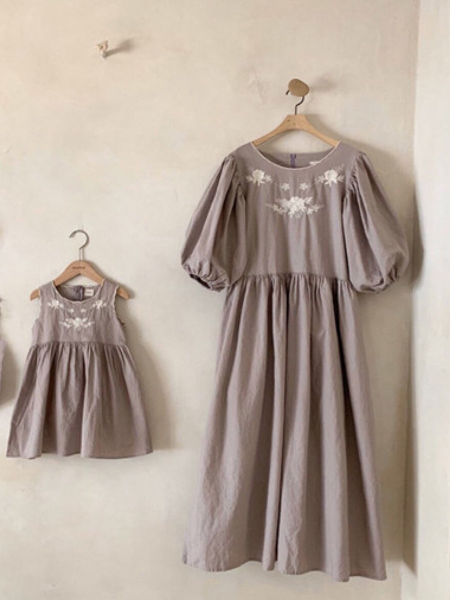 Mom Scollap Embroidery One-piece