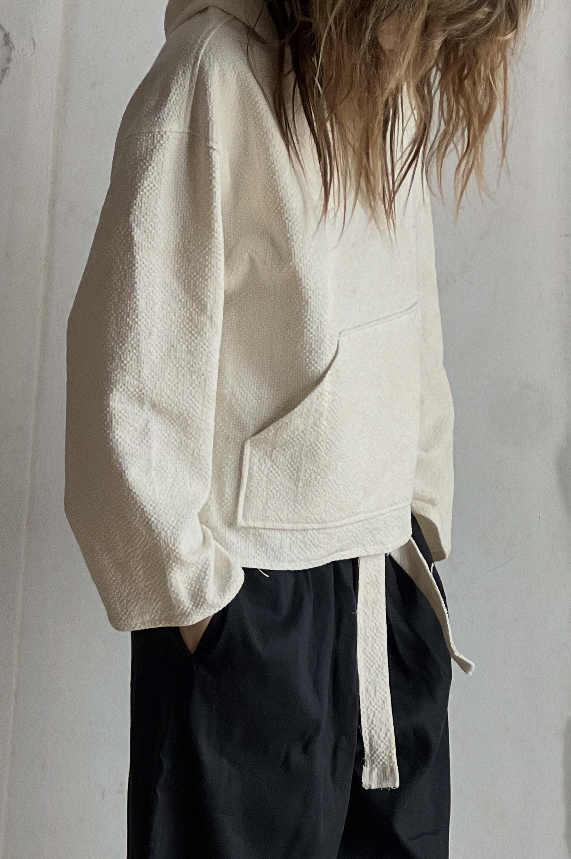 NOMADIC MOOD HOODIE