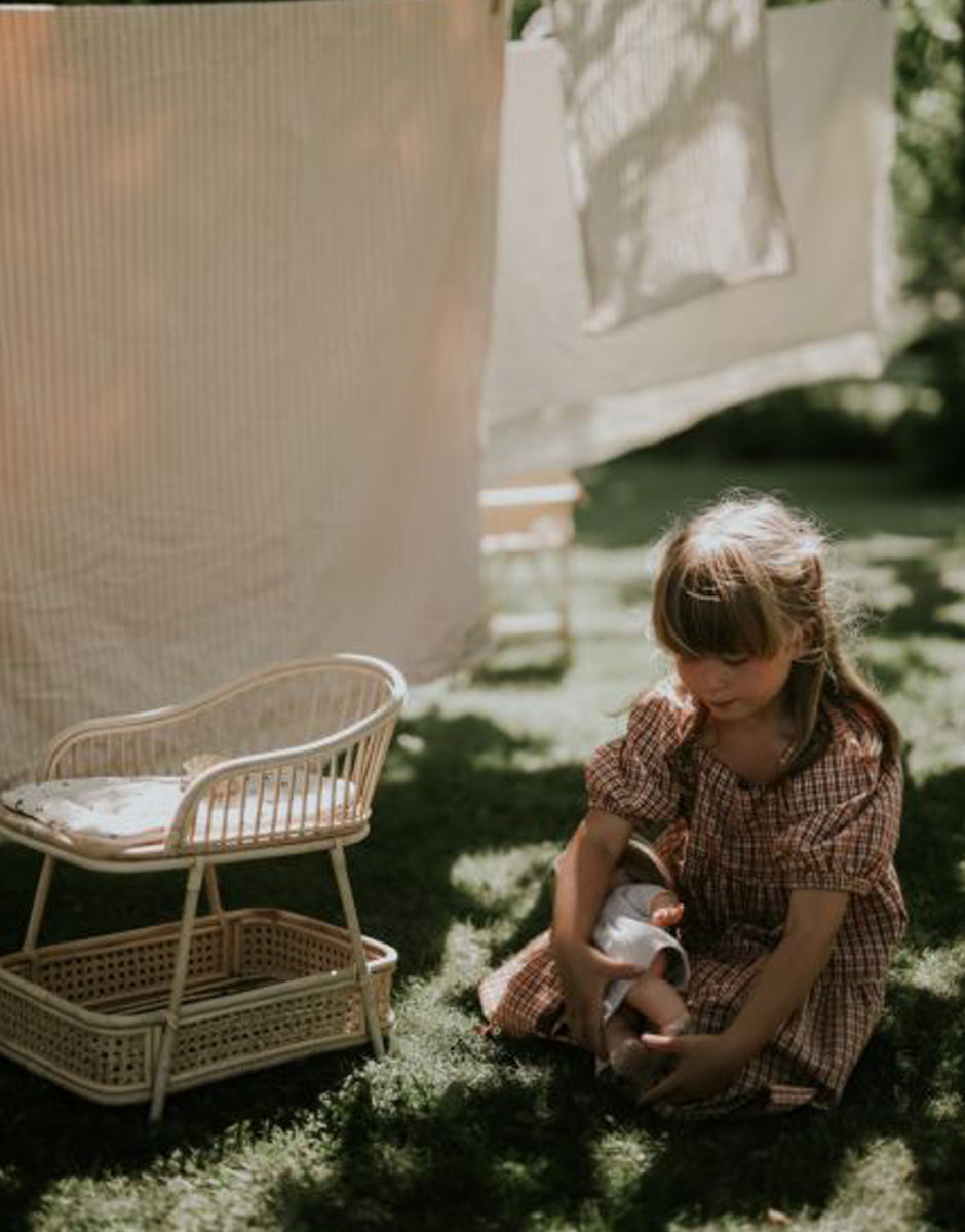 MINIKANE Wicker Doll Changing Table