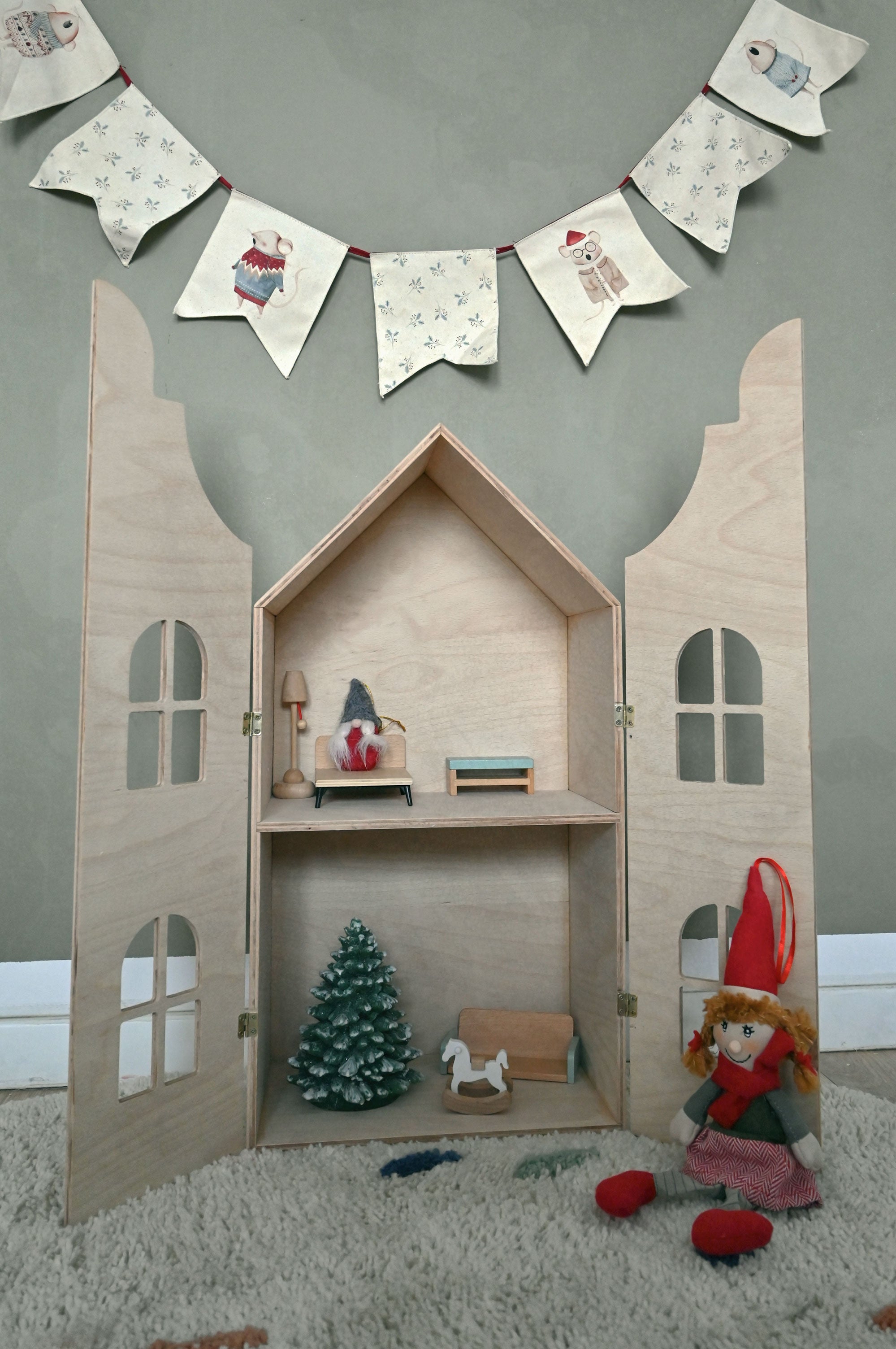 Sarphatistraat 195 Wooden Dutch Doll House