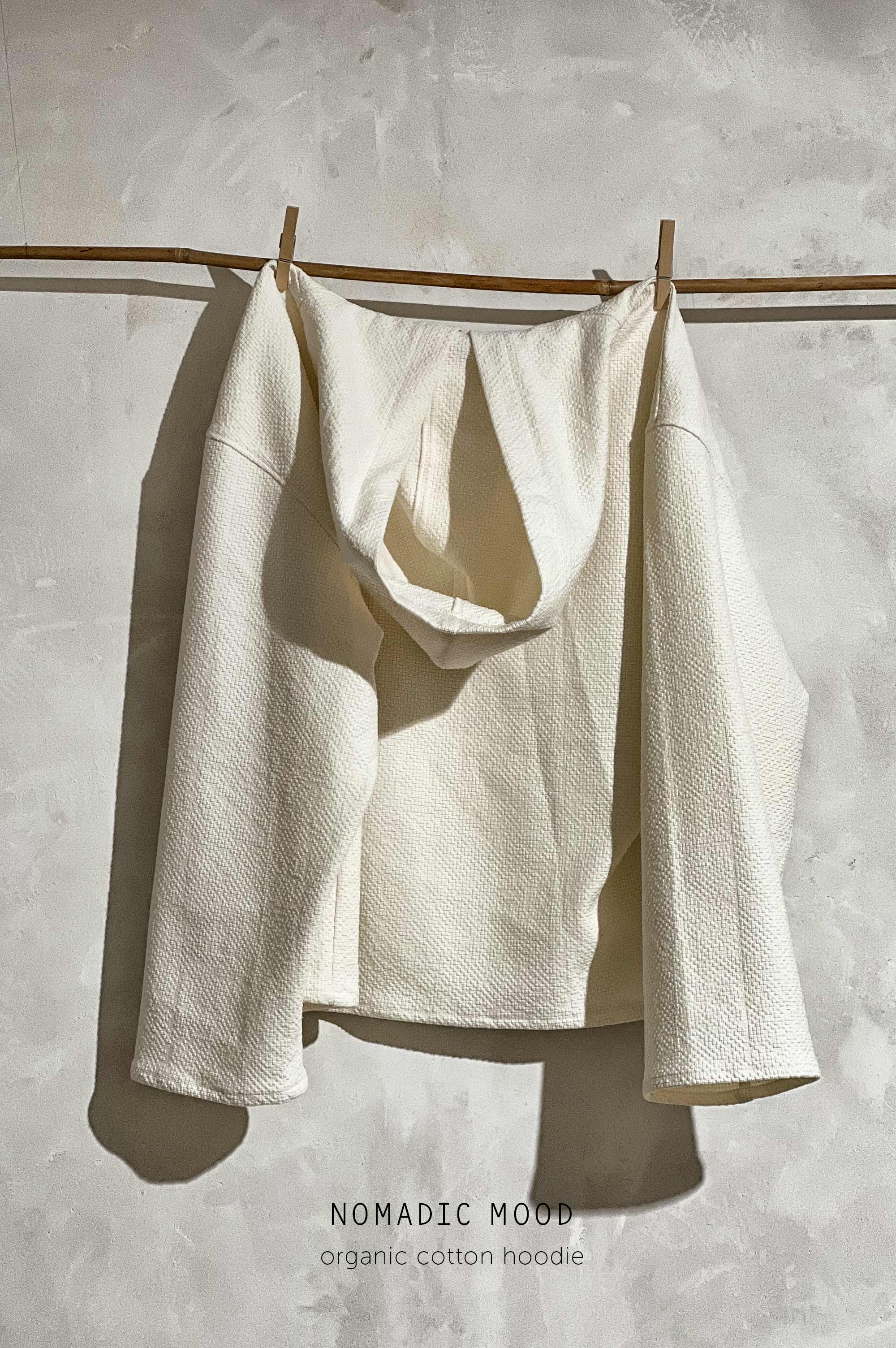 NOMADIC MOOD HOODIE