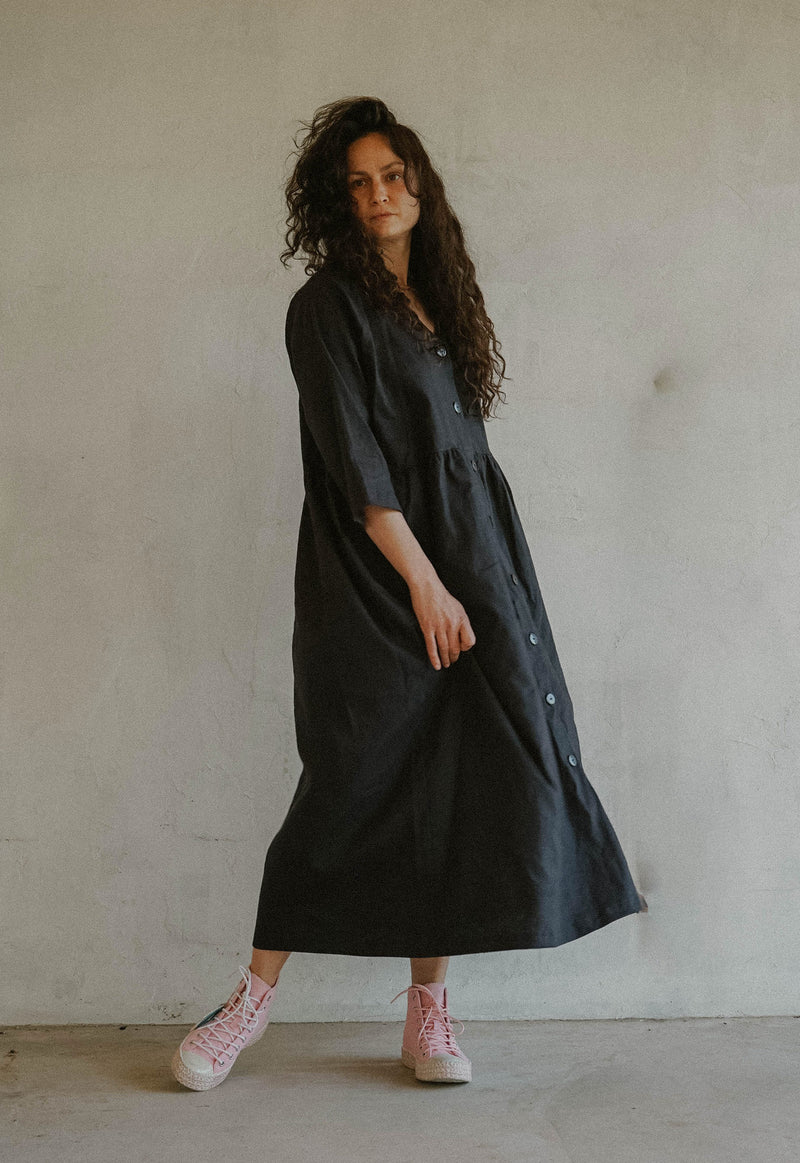 FIELD STUDY LINEN DRESS