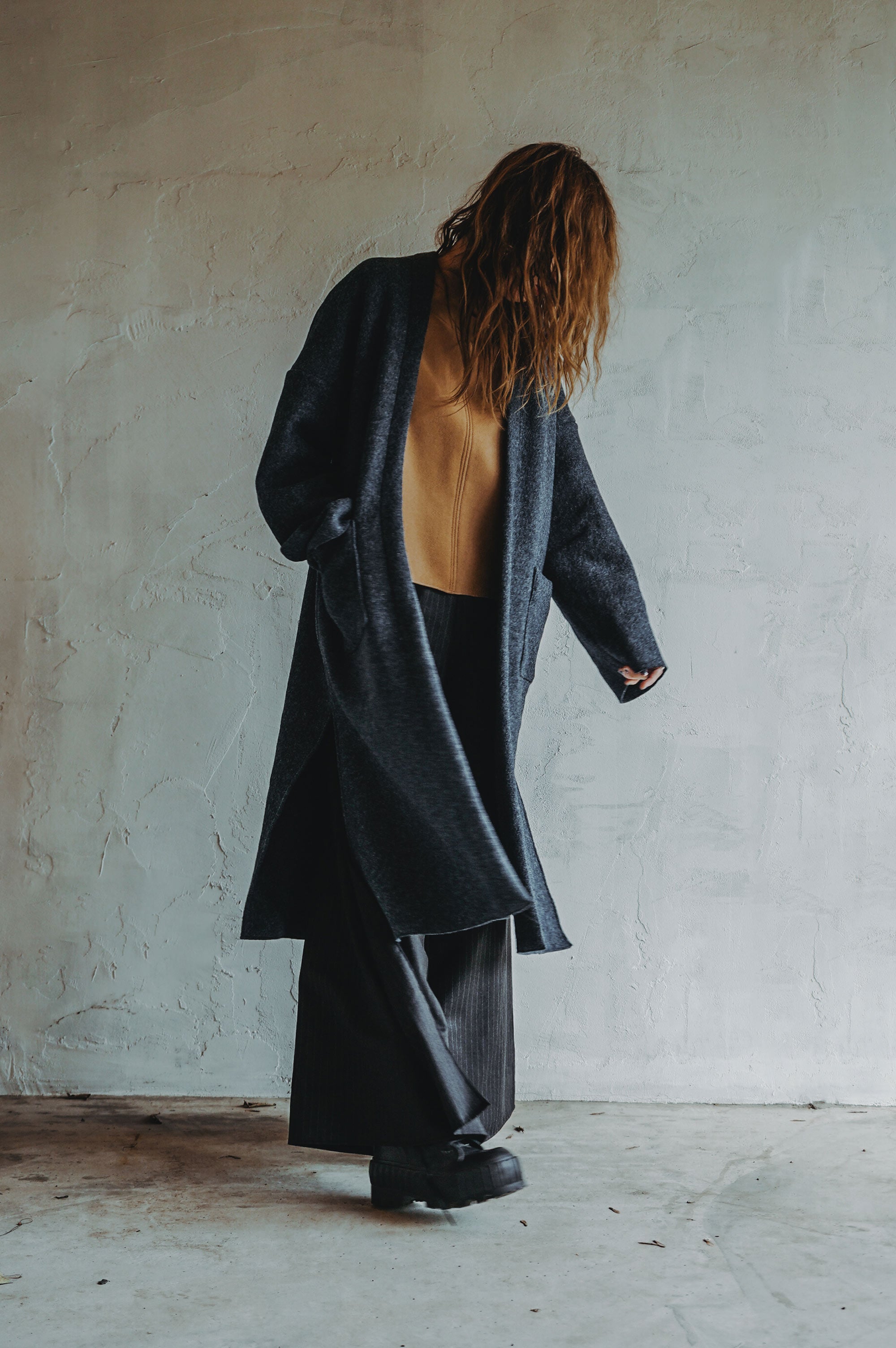 BOILED WOOL TRENCH (DARK BLUE)