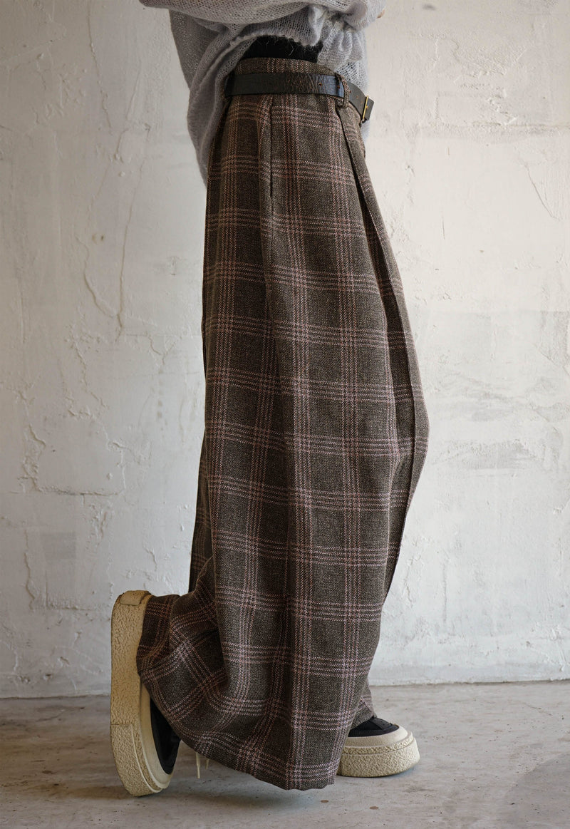 Drift Seam Pleated Trousers