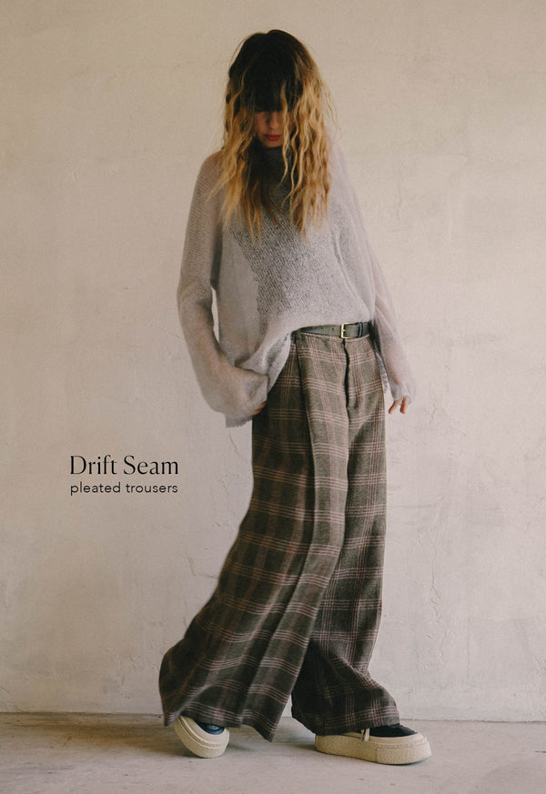 Drift Seam Pleated Trousers