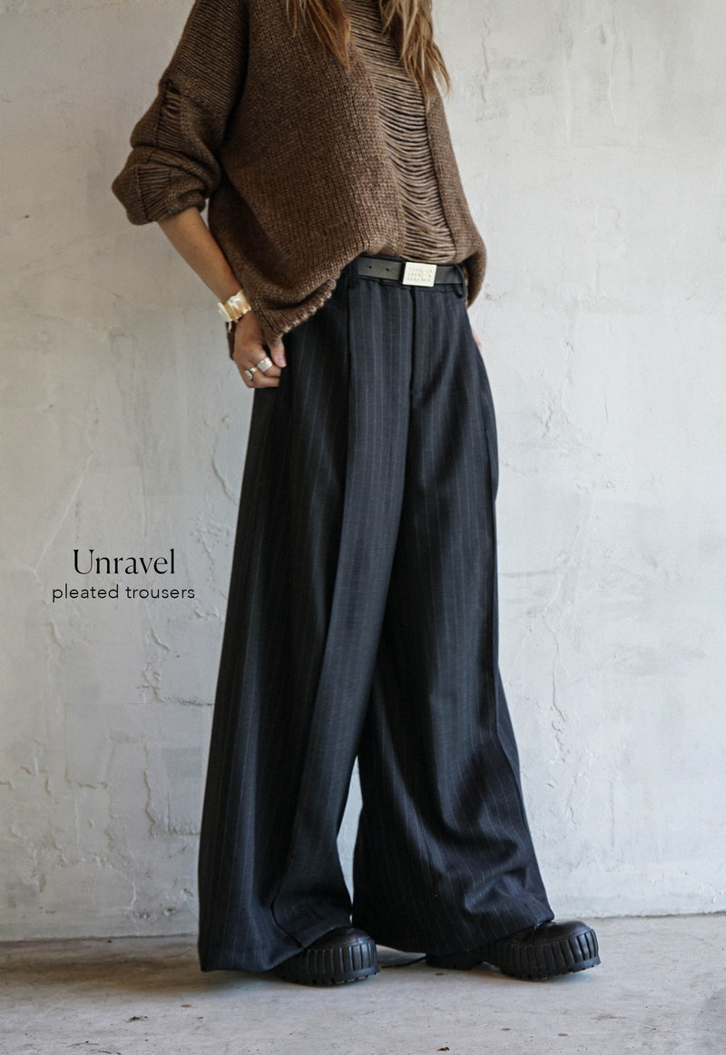 Unravel Pleated Trousers
