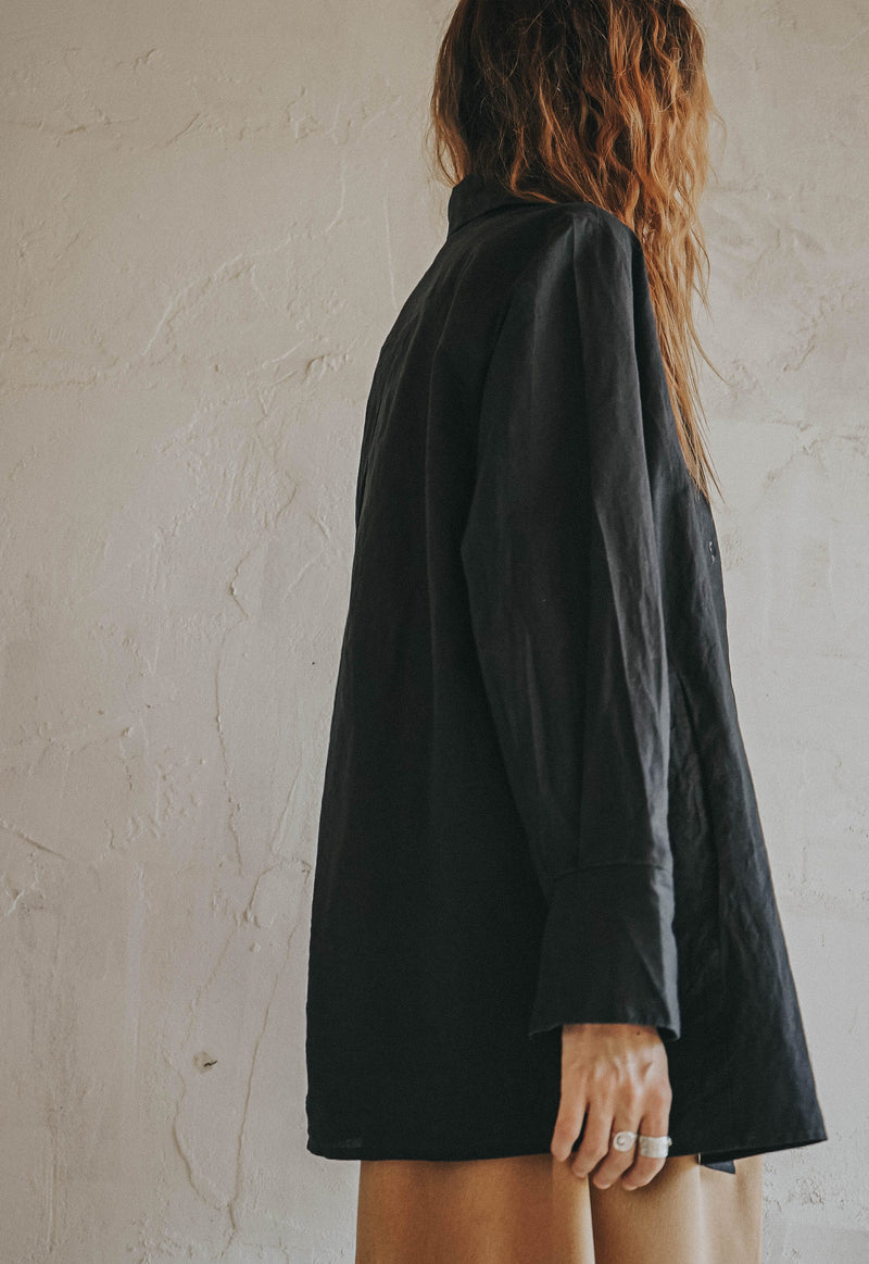 Wind Asymmetric Shirt