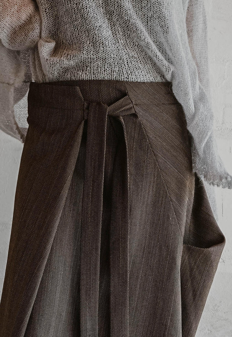 Autumn veil asymmetric skirt