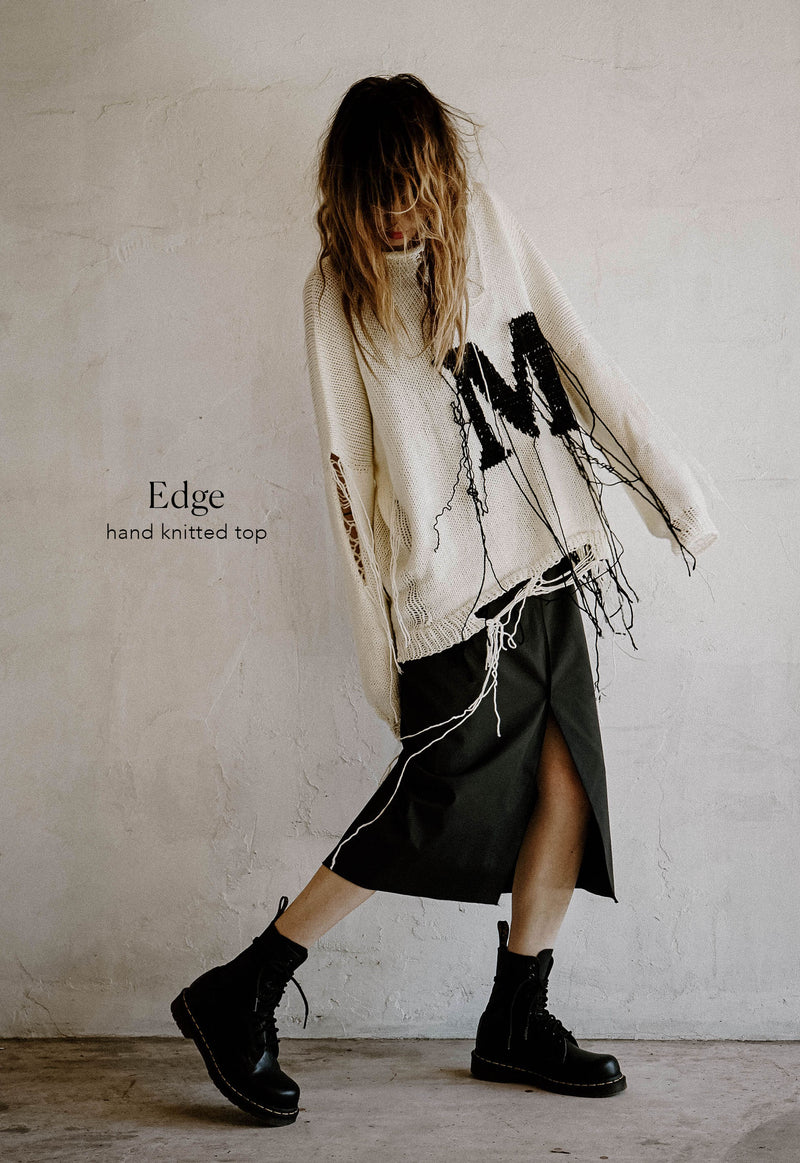 EDGE HAND KNITTED TOP