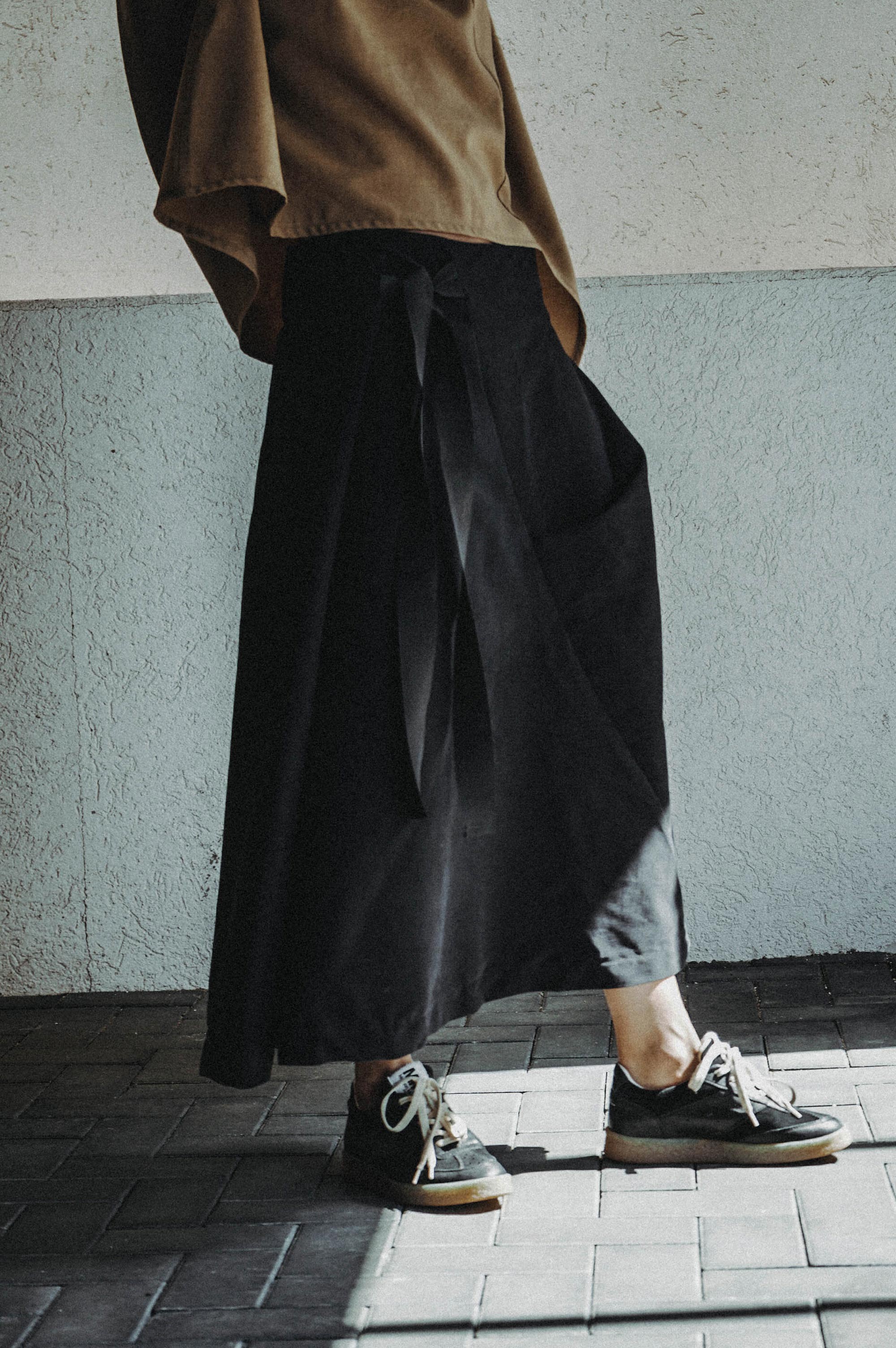 Disclosure Asymmetric Skirt
