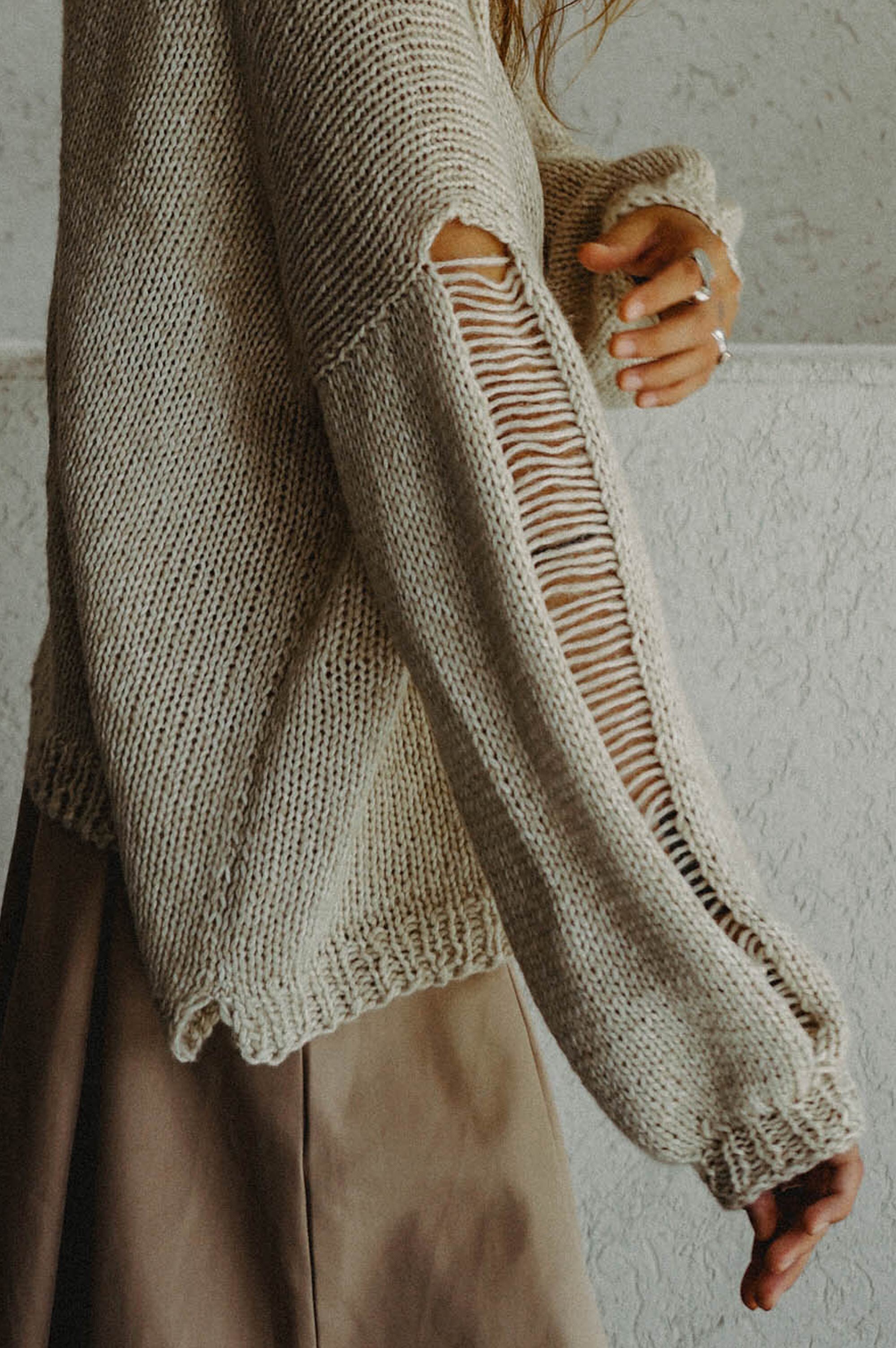 Horizontal O Hand Knitted Top