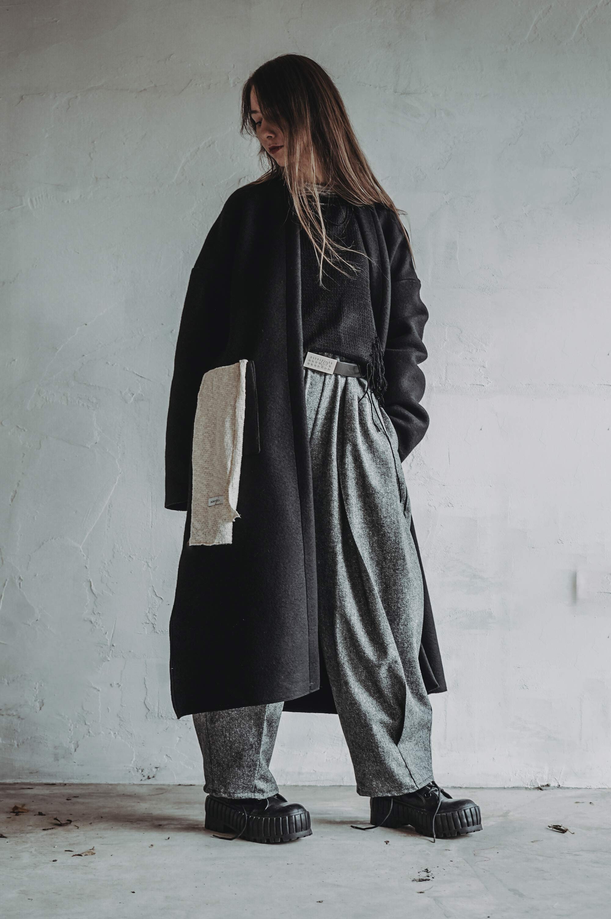 Wool Trench (Black)