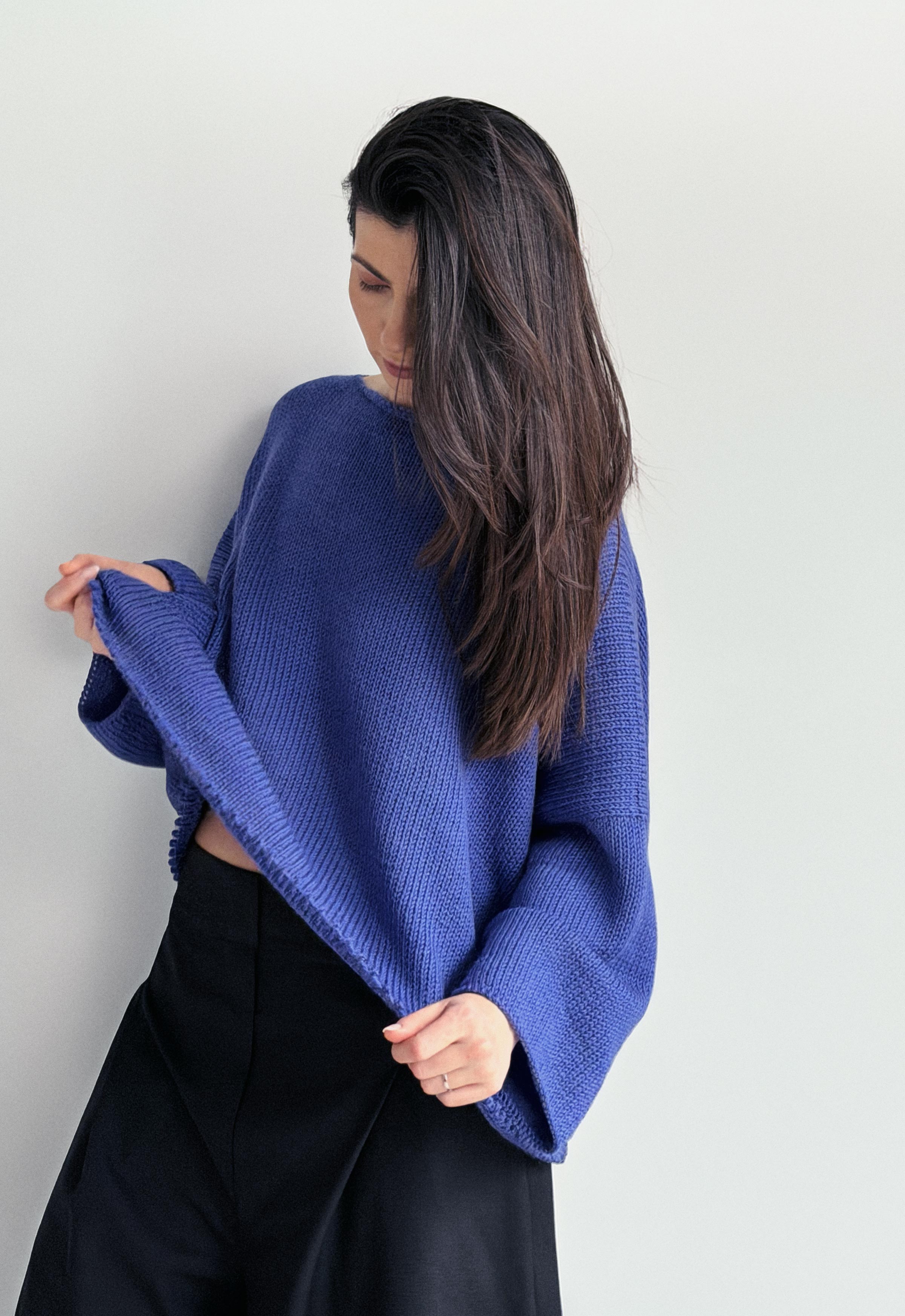 SKY LOOM HAND KNITTED WOOL TOP