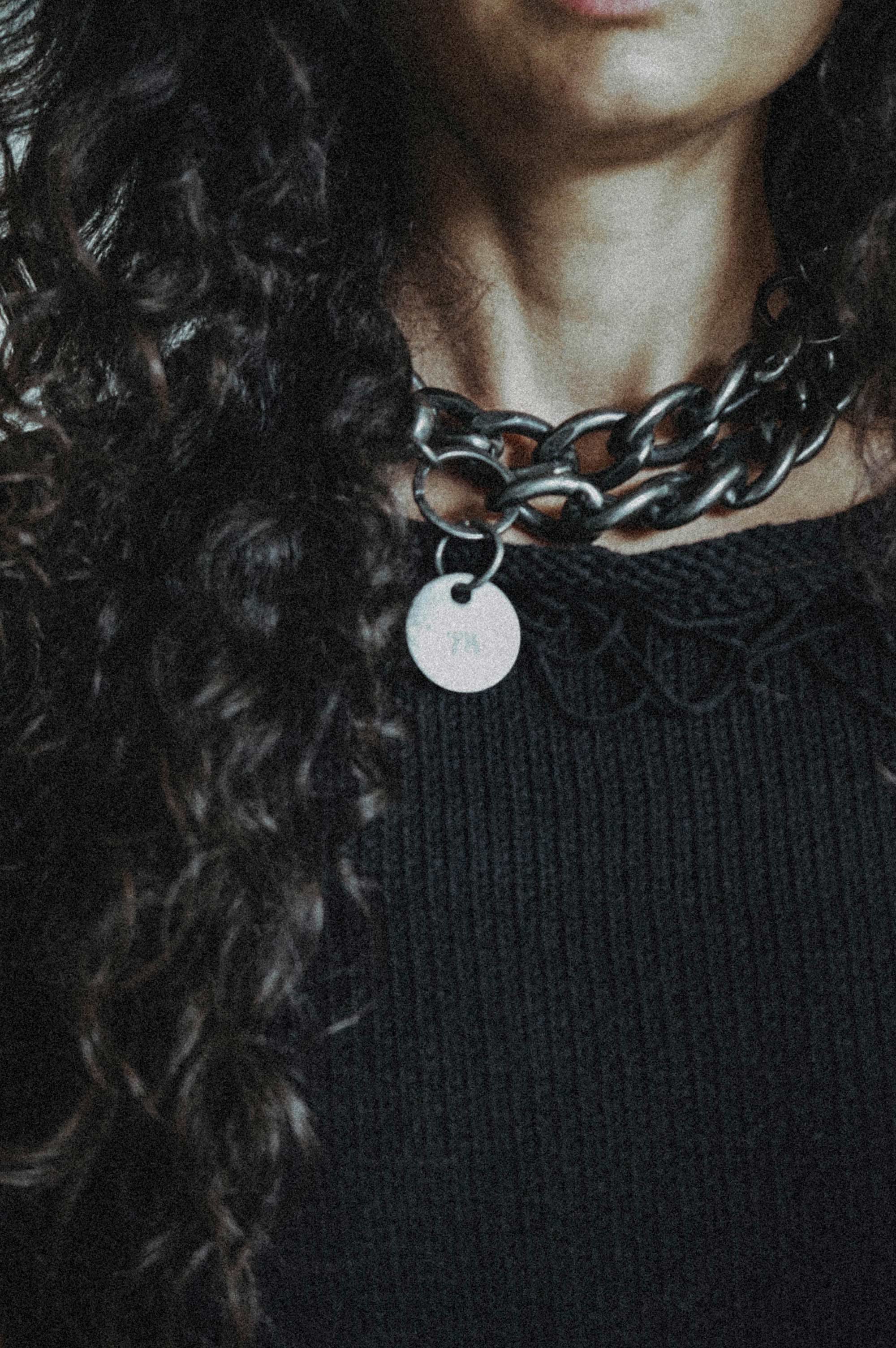 DISTRESSED COTTON SWEATER