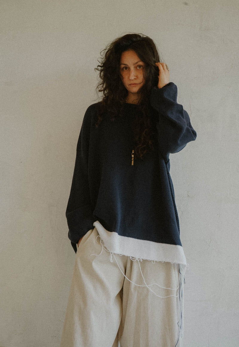 Bleu sable hand knitted top
