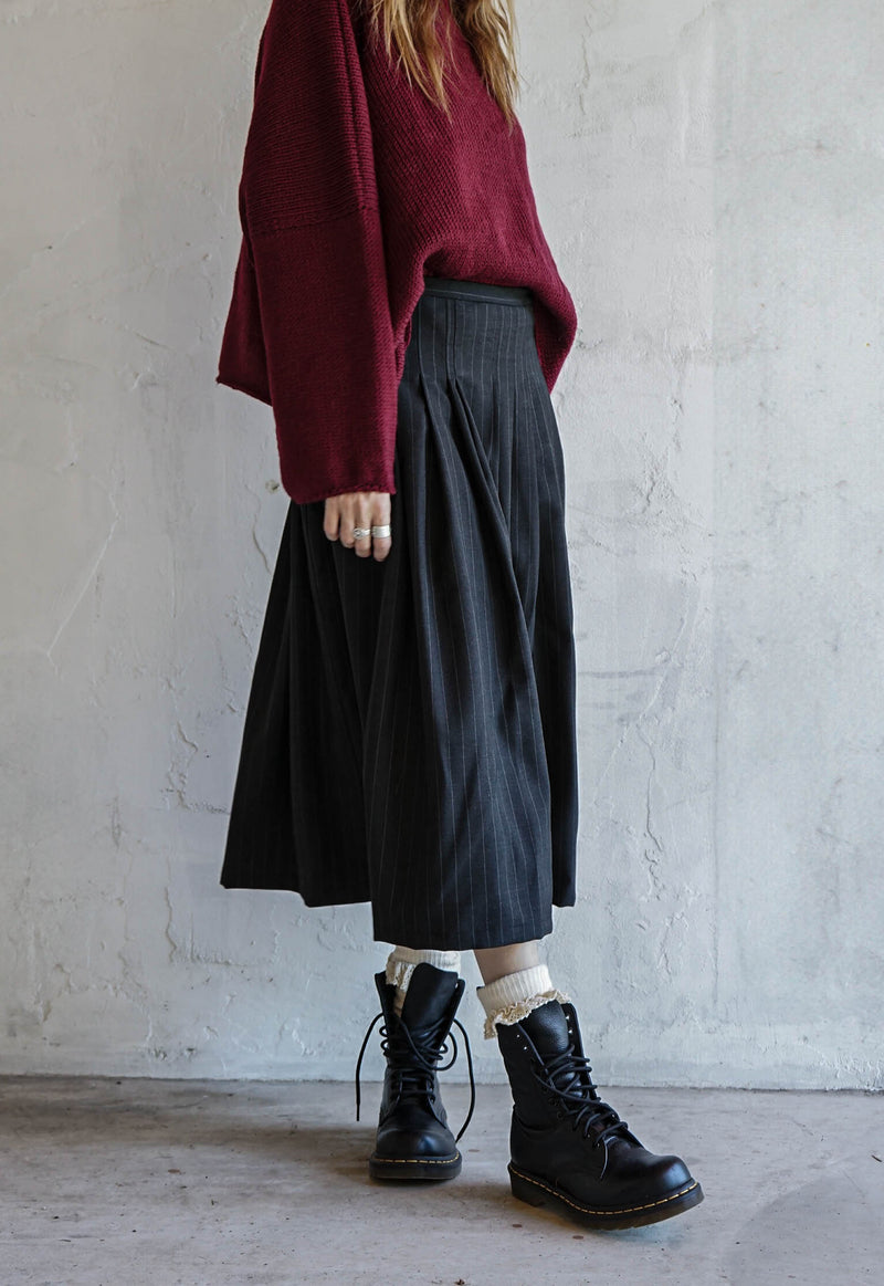 Shiver Line Skirt