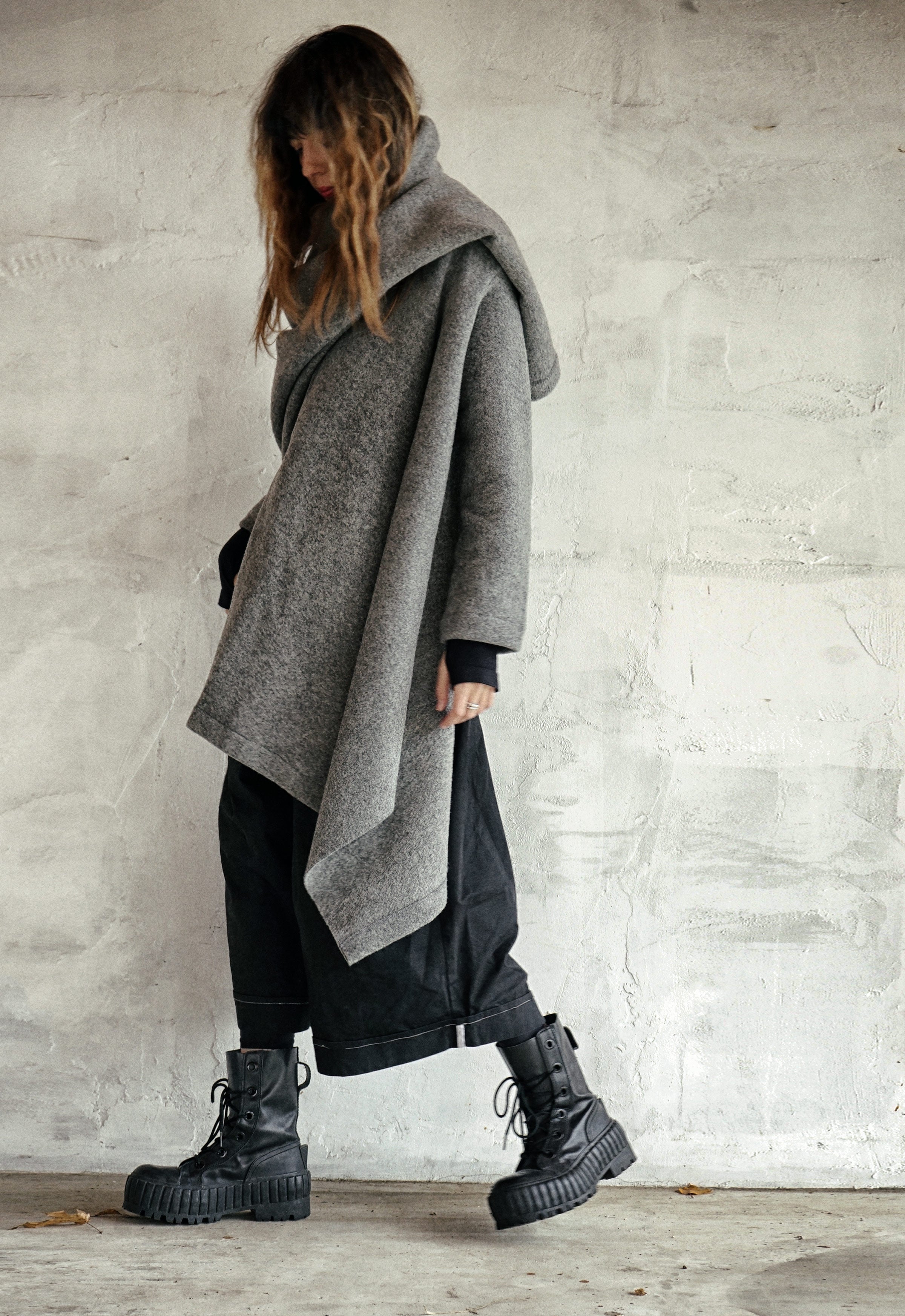 SHŌUN — 100% Boiled Wool Sculptural Wrap