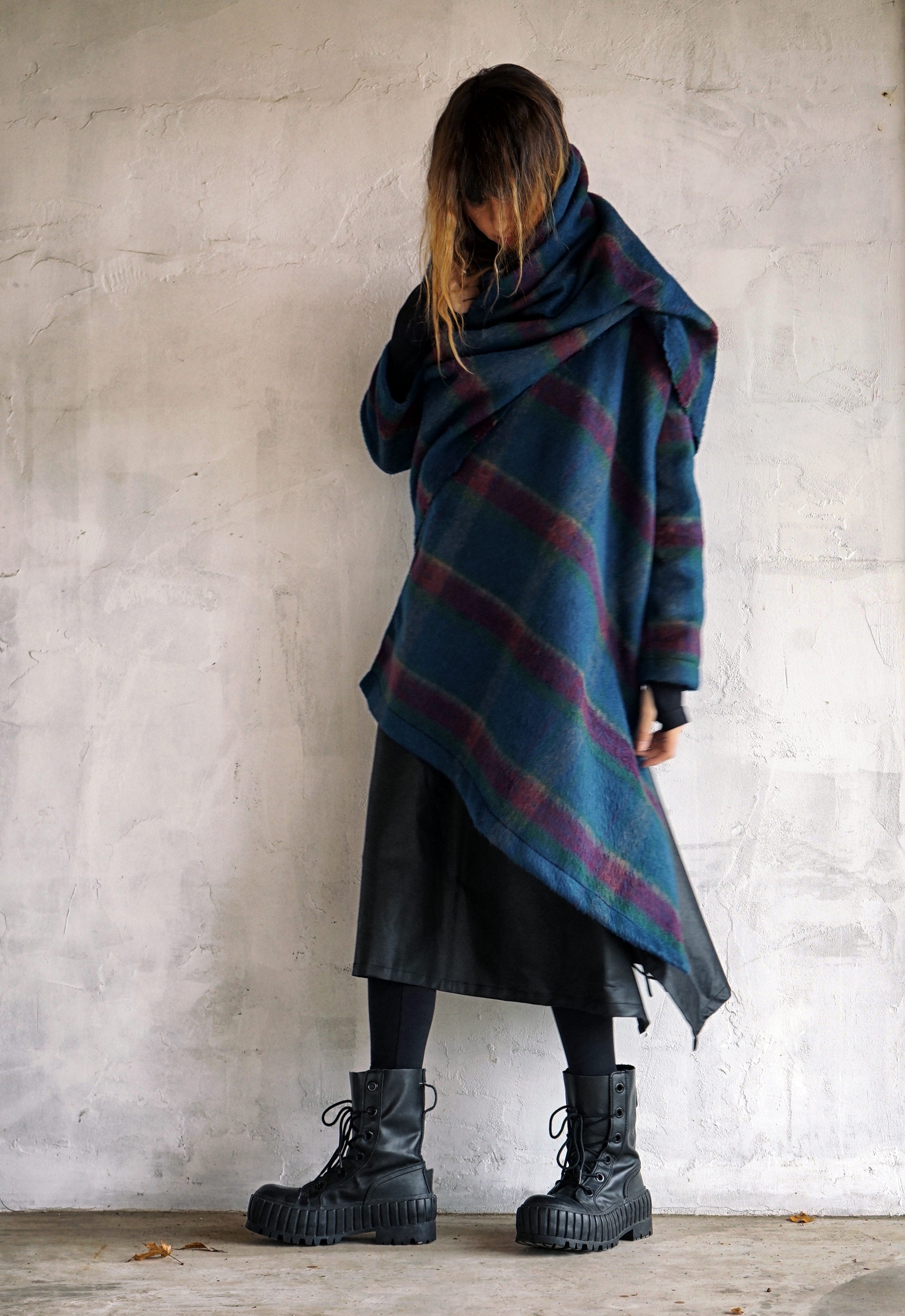 Wool Shawl (Midnight plaid)