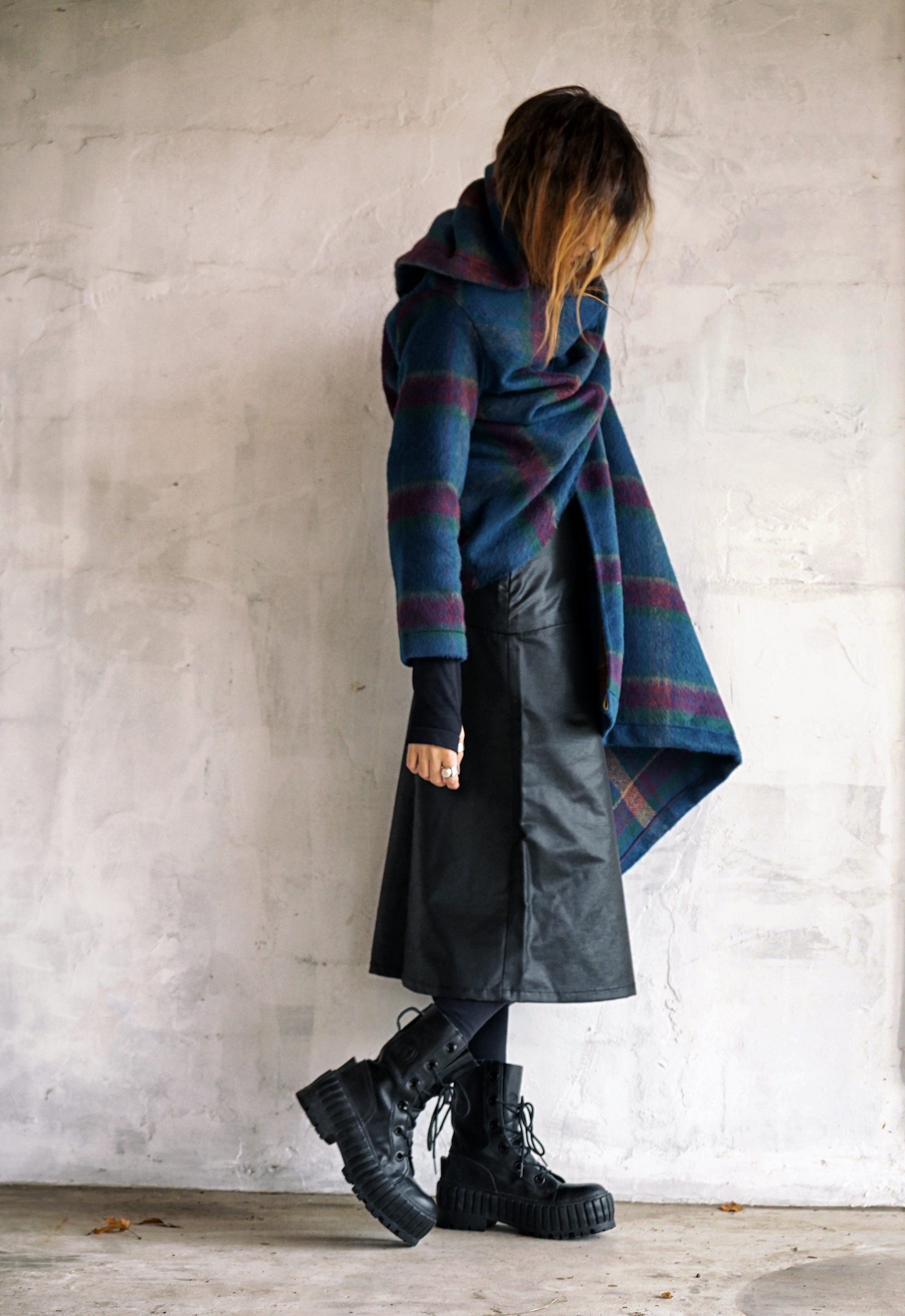 Wool Shawl (Midnight plaid)