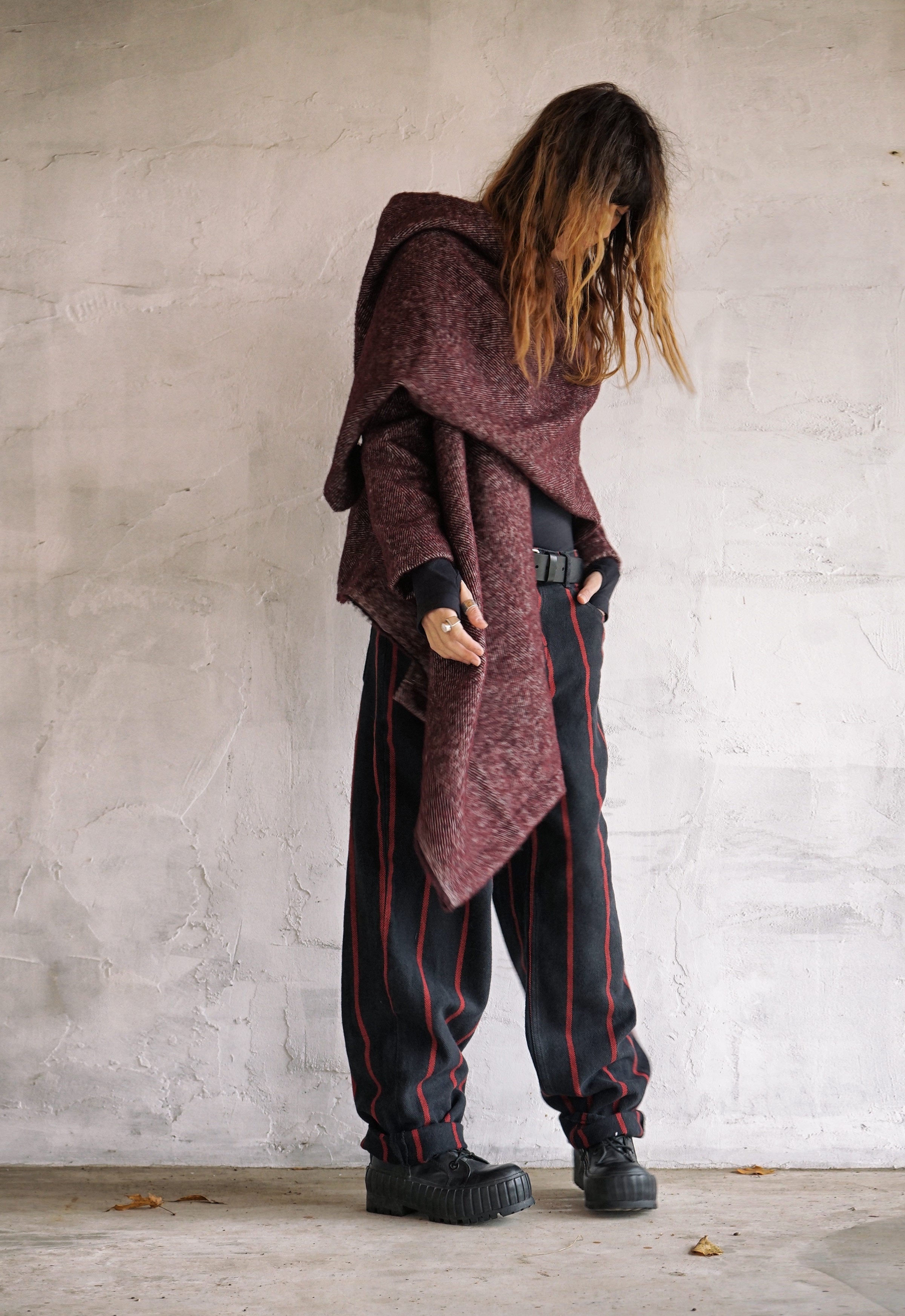 WOOL SHAWL (BURGUNDY)