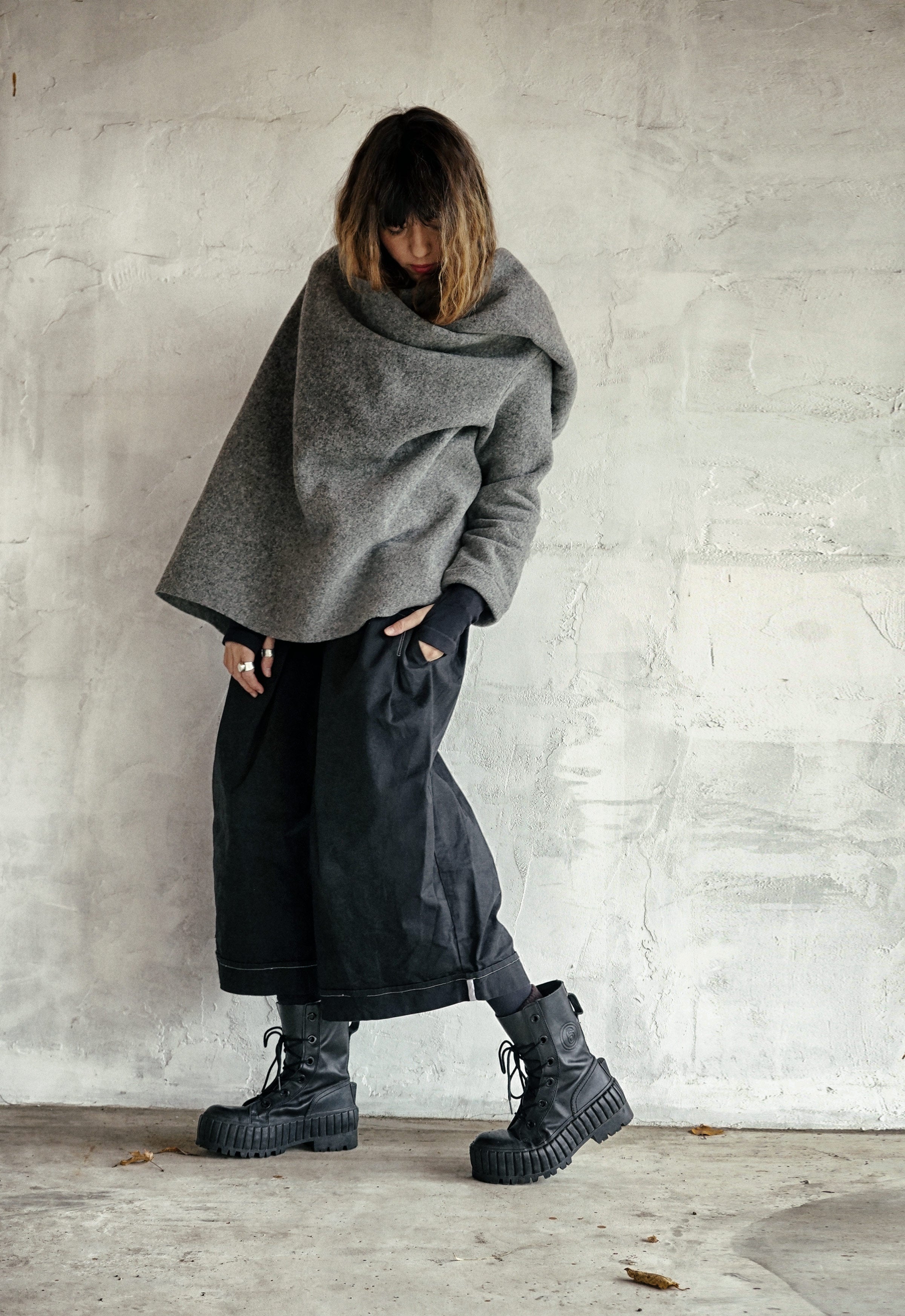 SHŌUN — 100% Boiled Wool Sculptural Wrap