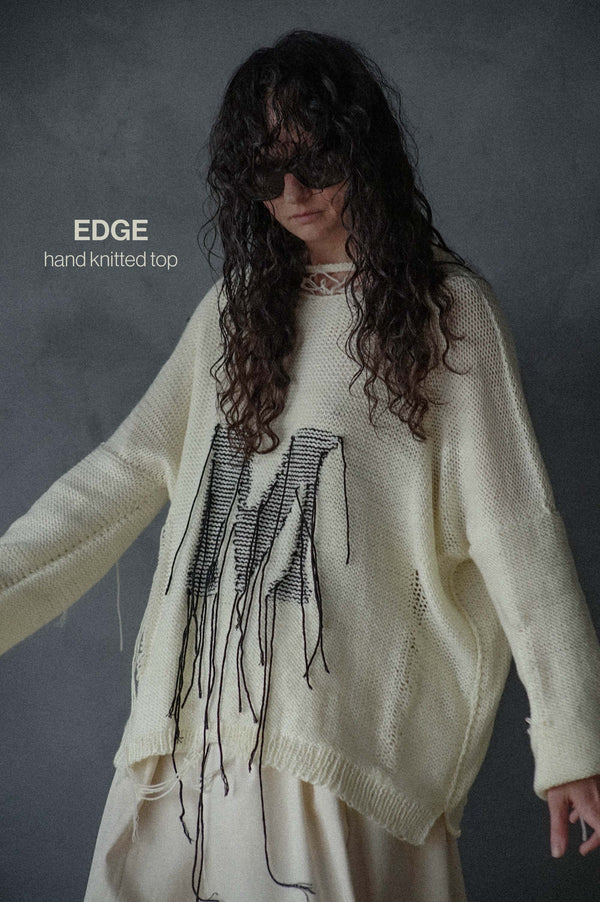 EDGE HAND KNITTED TOP