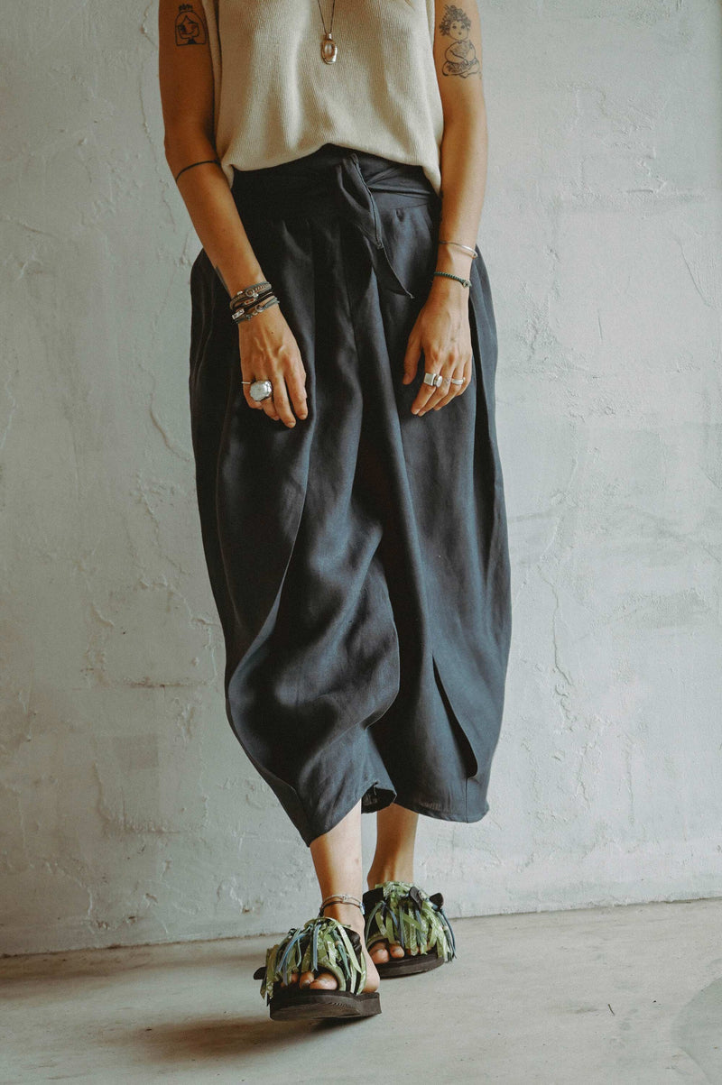 68 Moves Linen Trousers