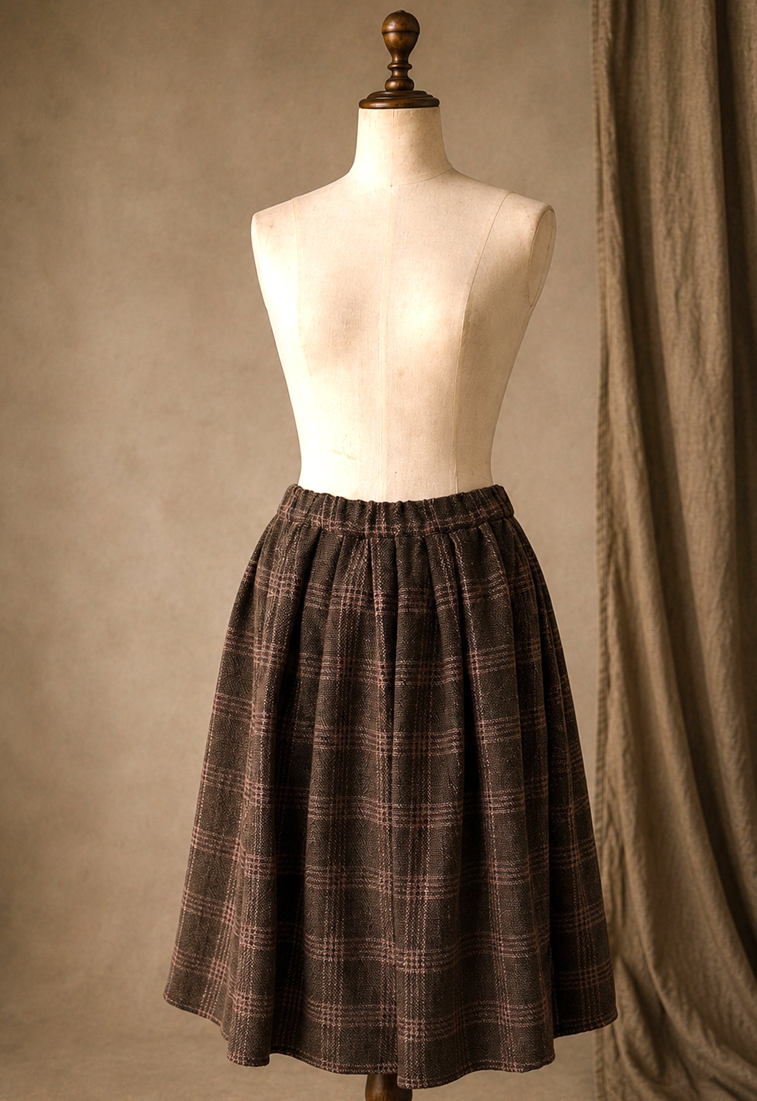 The Chess Girl Pleated skirt