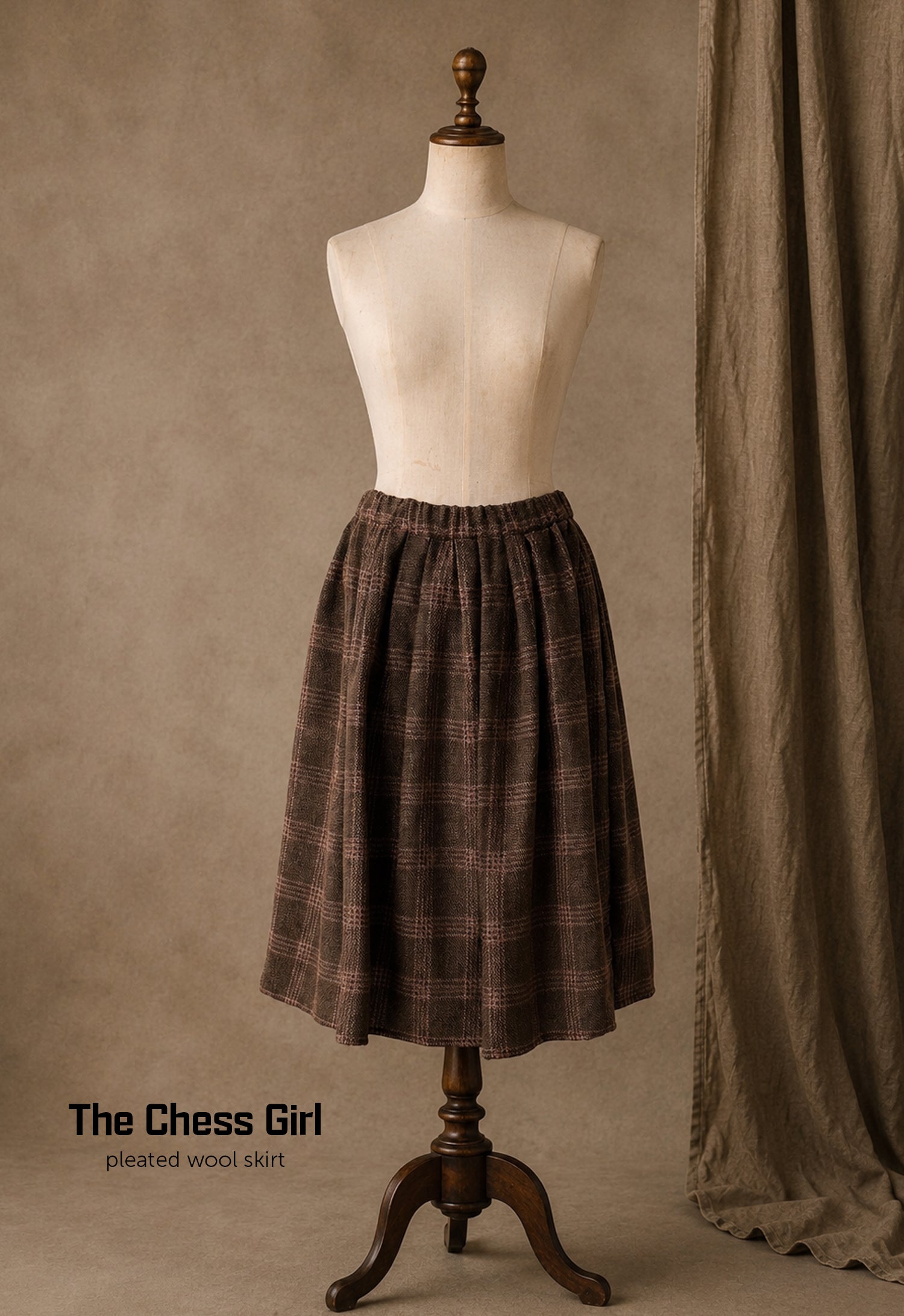 The Chess Girl Pleated skirt