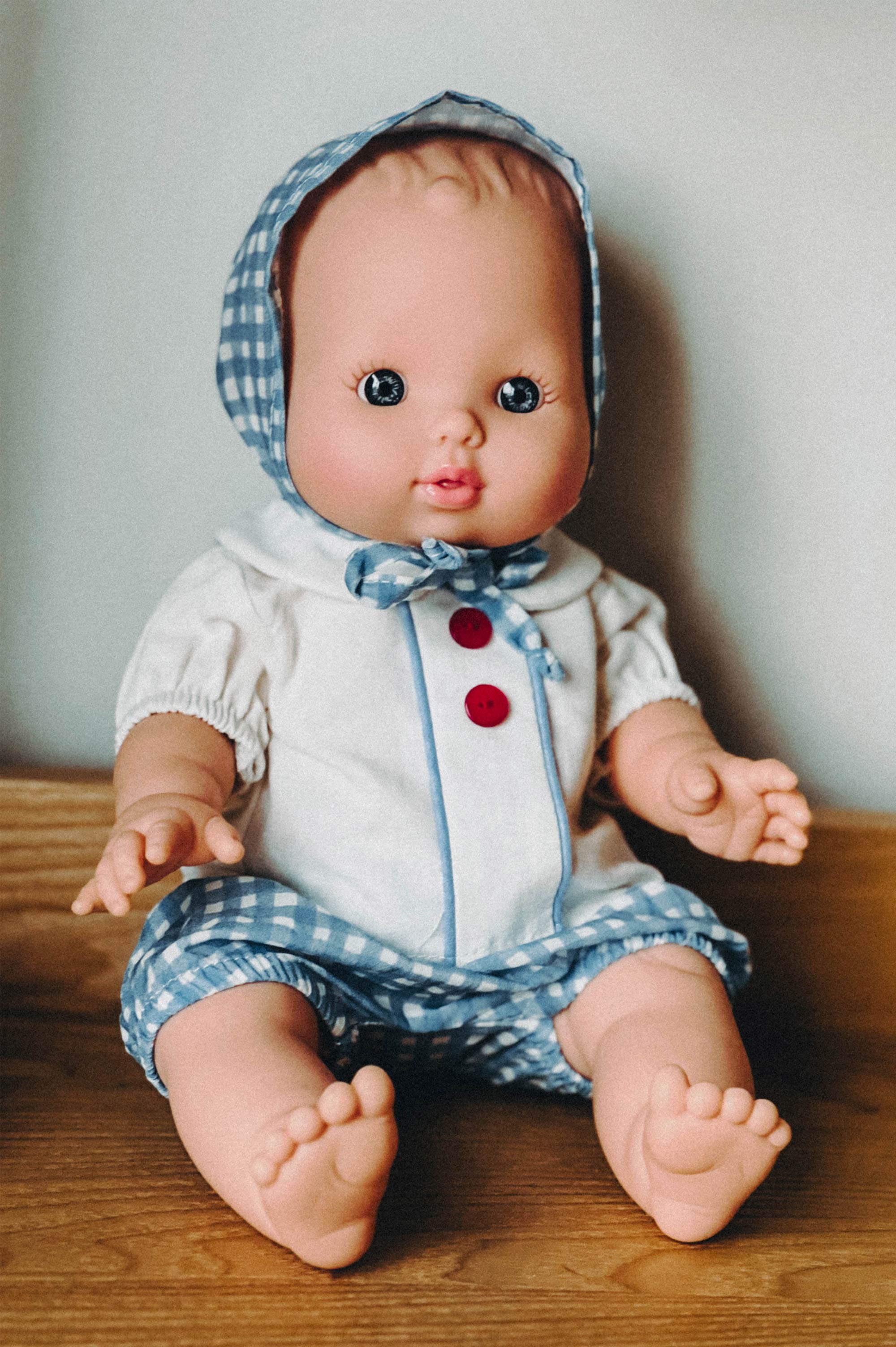 FAUSTINE AND HER VINTAGE SHIRT, BLOOMER & BONNET SET