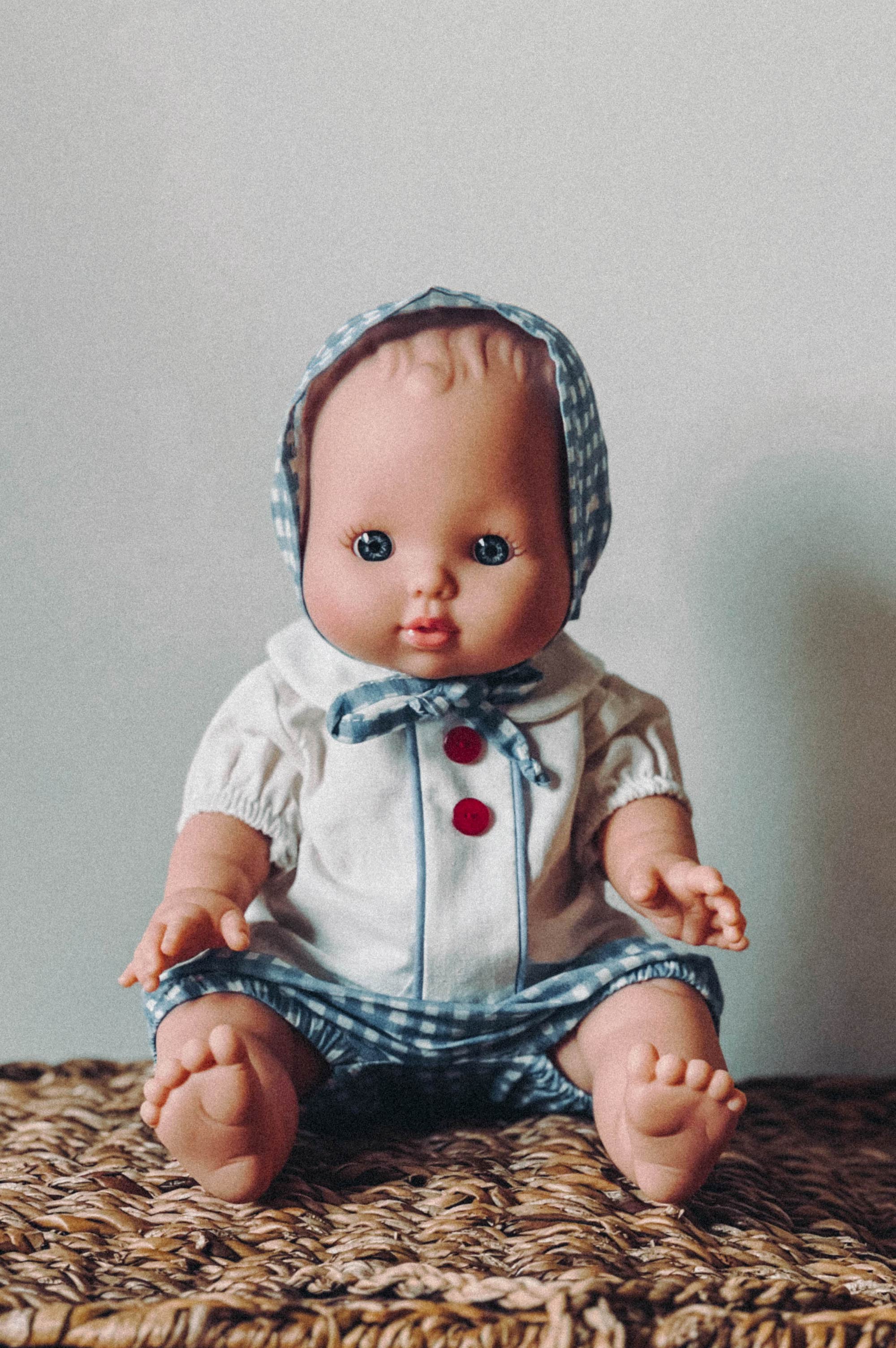 FAUSTINE AND HER VINTAGE SHIRT, BLOOMER & BONNET SET