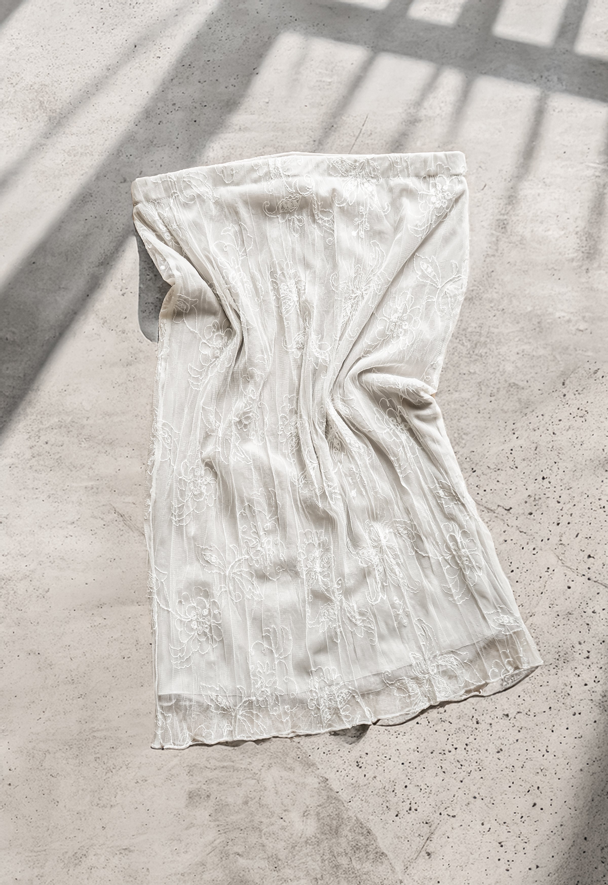 WHISPER LACE SKIRT