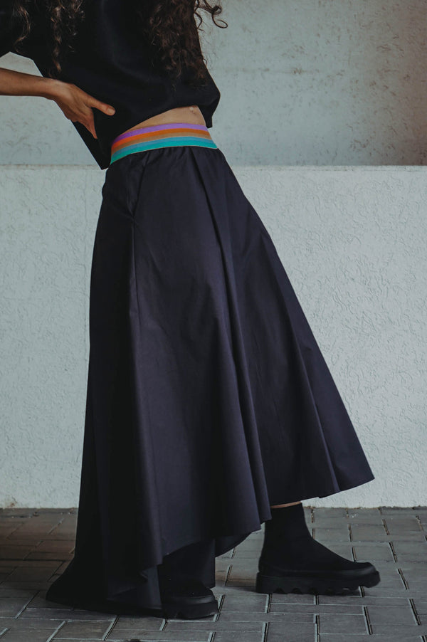 Pleated midi skirt