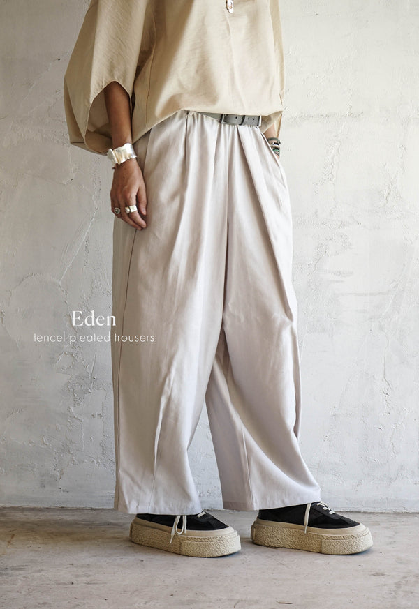 Eden Pleated trousers