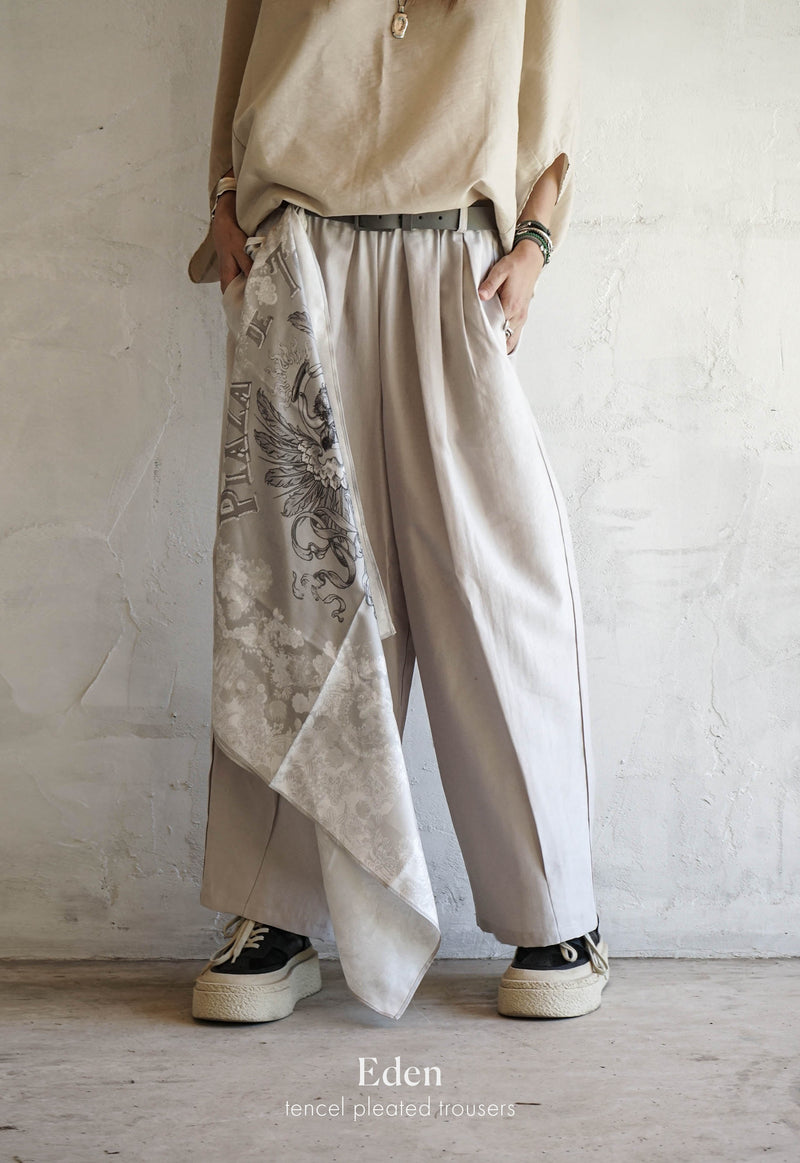 Eden Pleated trousers