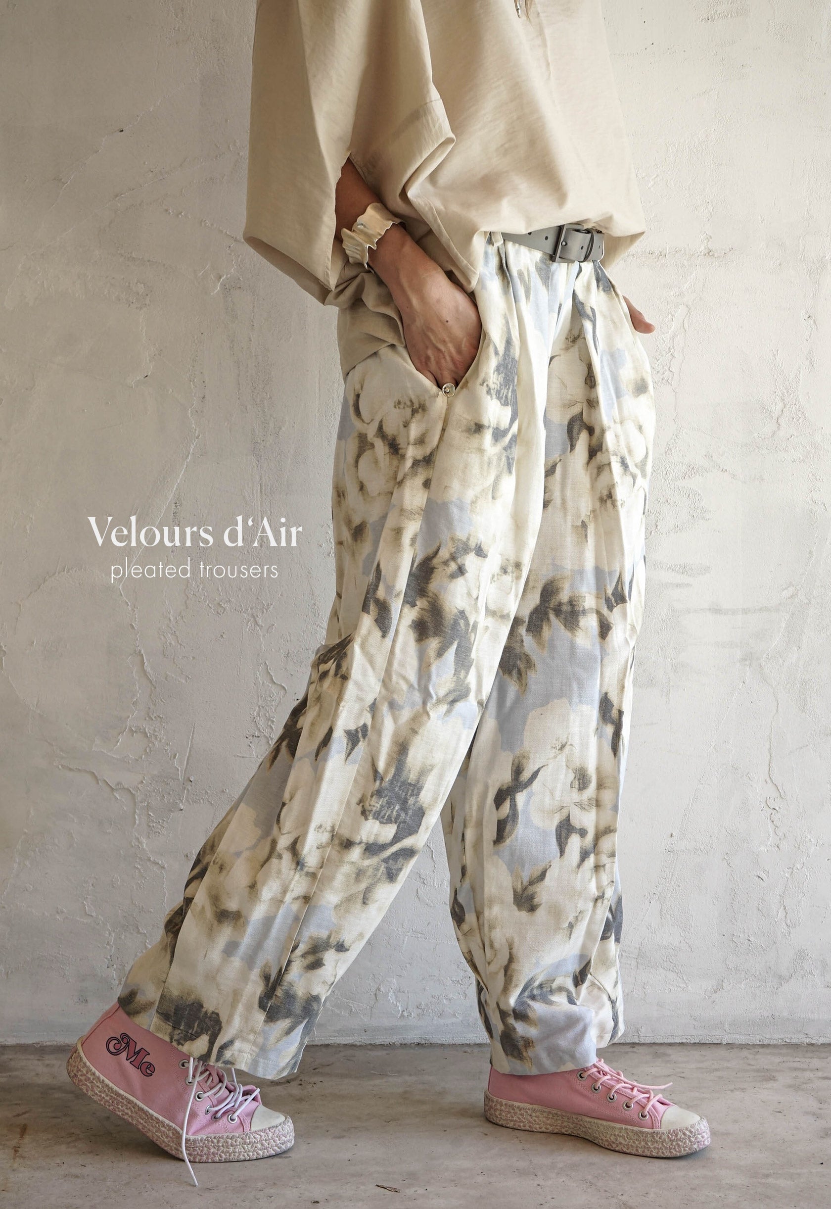 Velours d'Air Pleated Trousers
