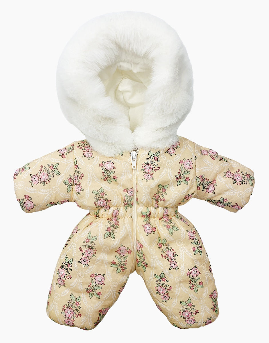 Zoé and her ski suit