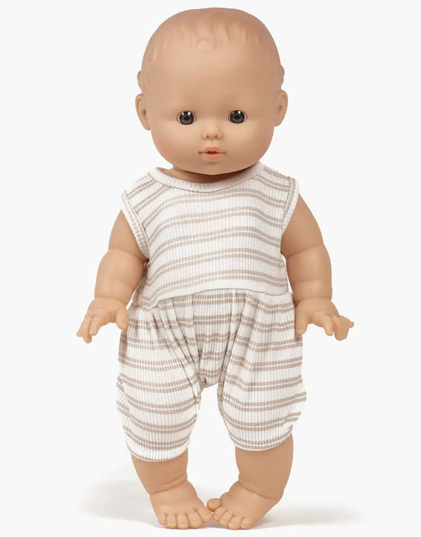 Louis and his Noa romper in white/beige striped ribbed knit